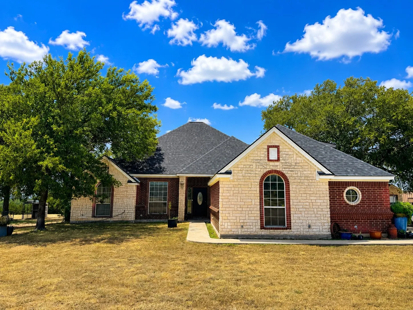 Single Family Residence For Sale in Wise County , 148 County Road 2627, Decatur, Texas 76234, 3 Bedroom, 2 Bathroom, 3 Garage spaces, 1,954 Sqft, built in 2003, mls#21336062, Real Estate Agent in Decatur, Homes For Sale in Wise county, Homes For Sale in Decatur, Realtor in Decatur Texas, Real Estate Brokerage Independent Realty Texas, Luminita Cordes Realtor
