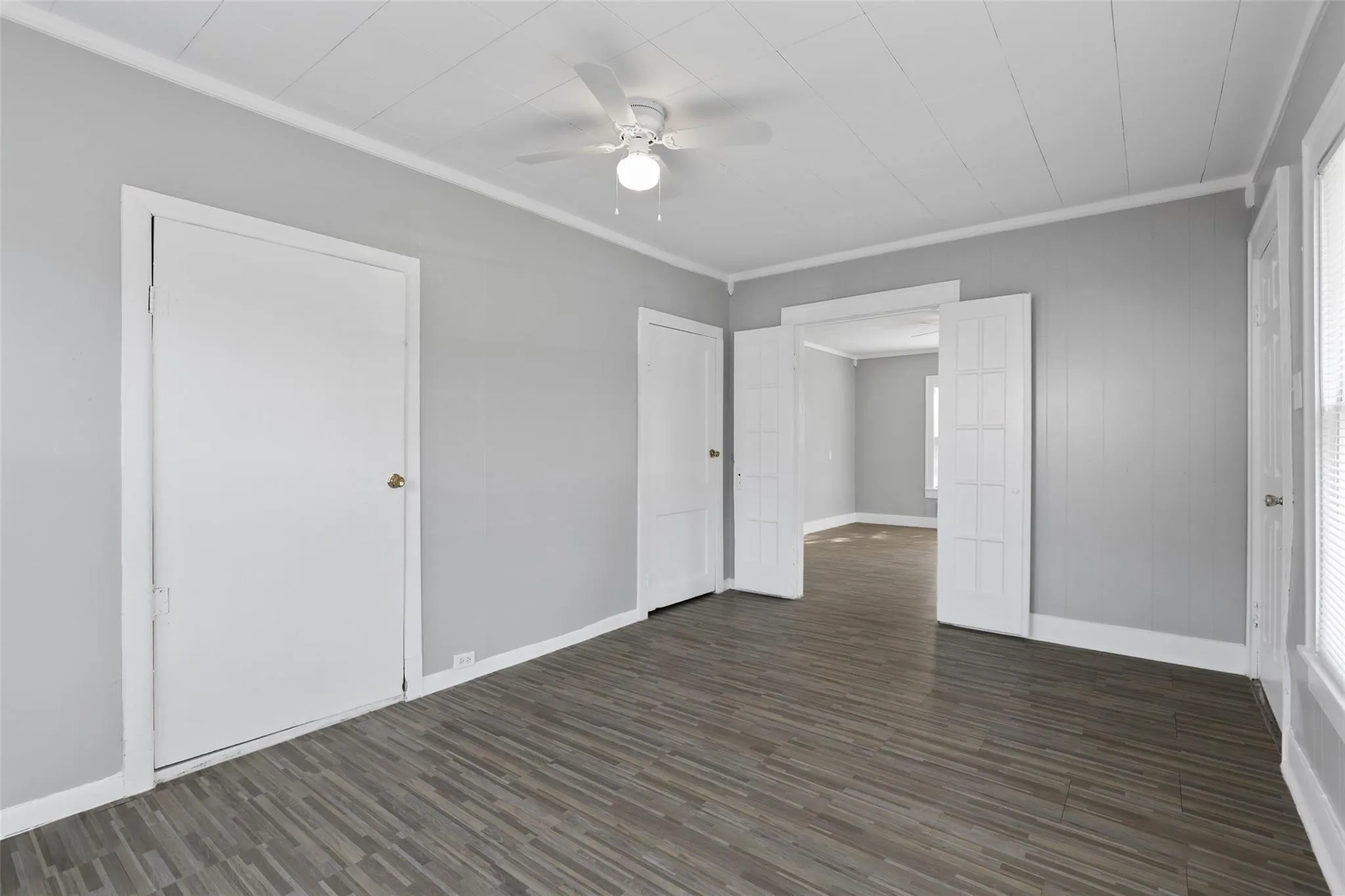 Single Family Residence For Rent in Dallas County , 2821 Gladstone Drive, Dallas, Texas 75211, 2 Bedroom, 1 Bathroom, Garage spaces, 982 Sqft, built in 1930, mls#21336396, Real Estate Agent in Dallas, Homes For Rent in Dallas county, Homes For Rent in Dallas, Realtor in Dallas Texas, Real Estate Brokerage Independent Realty Texas, Luminita Cordes Realtor