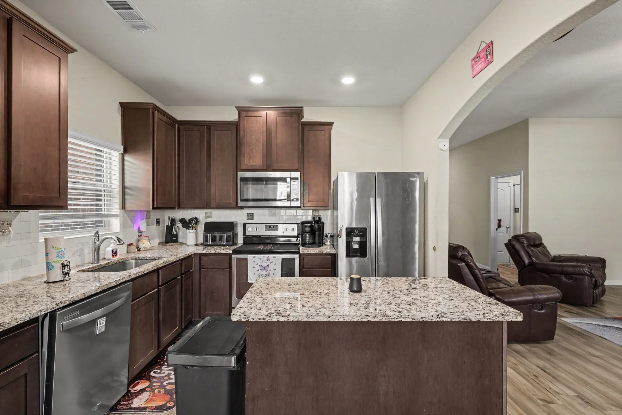 Single Family Residence For Sale in Denton County , 5216 Persimmon Drive, Denton, Texas 76207, 3 Bedroom, 2 Bathroom, 2 Garage spaces, 1,608 Sqft, built in 2020, mls#21331259, Real Estate Agent in Denton, Homes For Sale in Denton county, Homes For Sale in Denton, Realtor in Denton Texas, Real Estate Brokerage Independent Realty Texas, Luminita Cordes Realtor