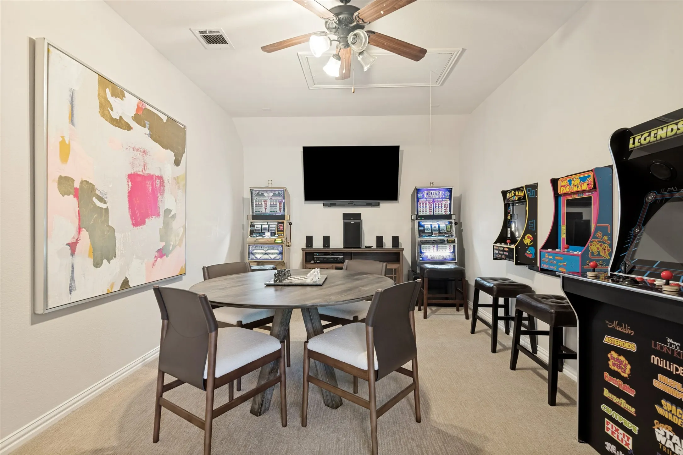 Single Family Residence For Sale in Dallas County , 6206 Shoal Creek Trail, Garland, Texas 75044, 3 Bedroom, 3 Bathroom, 2 Garage spaces, 2,267 Sqft, built in 2008, mls#21336068, Real Estate Agent in Garland, Homes For Sale in Dallas county, Homes For Sale in Garland, Realtor in Garland Texas, Real Estate Brokerage Independent Realty Texas, Luminita Cordes Realtor