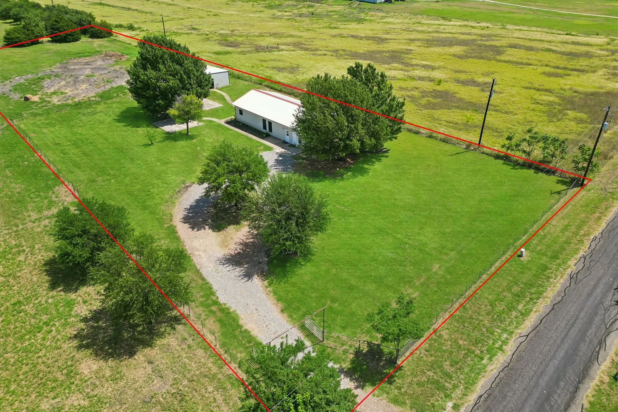 Hilighted in red is only a portion of the 6.5 acres.