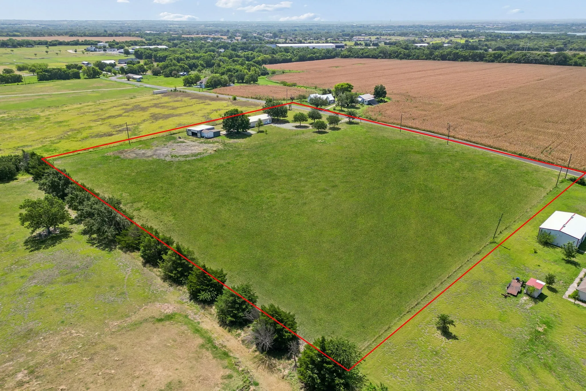 This is the entire 6.5 acres hilighted in red.