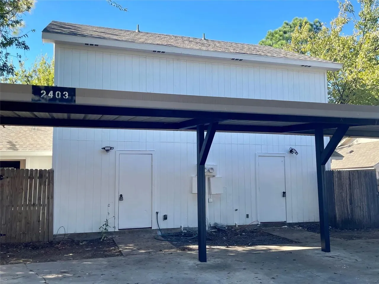 Duplex For Rent in Tarrant County , 2401 Sherry Street, Arlington, Texas 76014, 2 Bedroom, 2 Bathroom, Garage spaces, 1,241 Sqft, built in 1984, mls#21336419, Real Estate Agent in Arlington, Homes For Rent in Tarrant county, Homes For Rent in Arlington, Realtor in Arlington Texas, Real Estate Brokerage Independent Realty Texas, Luminita Cordes Realtor