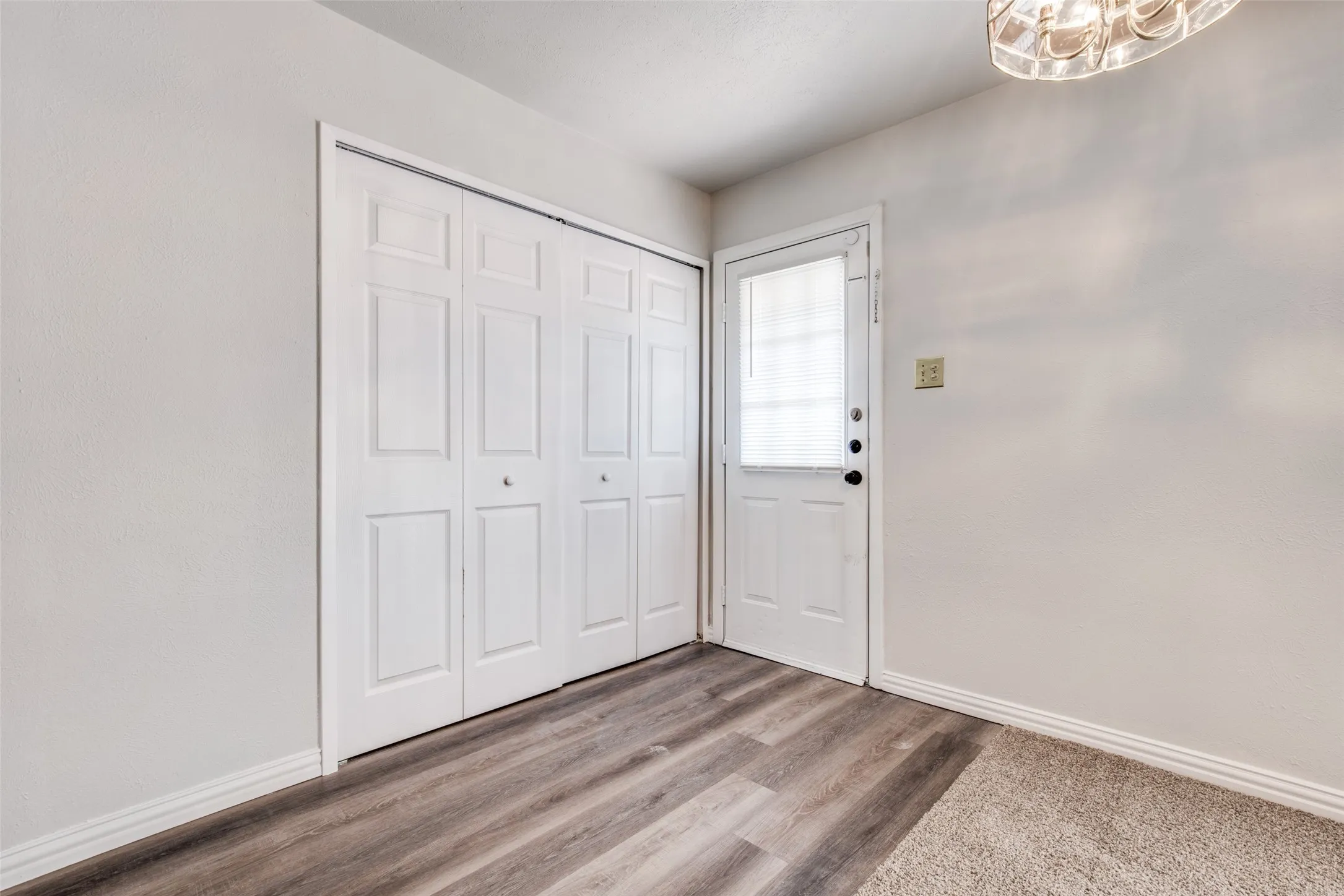 Single Family Residence For Sale in Dallas County , 408 Rockcrest Drive, Mesquite, Texas 75150, 3 Bedroom, 2 Bathroom, 2 Garage spaces, 1,415 Sqft, built in 1979, mls#21336357, Real Estate Agent in Mesquite, Homes For Sale in Dallas county, Homes For Sale in Mesquite, Realtor in Mesquite Texas, Real Estate Brokerage Independent Realty Texas, Luminita Cordes Realtor