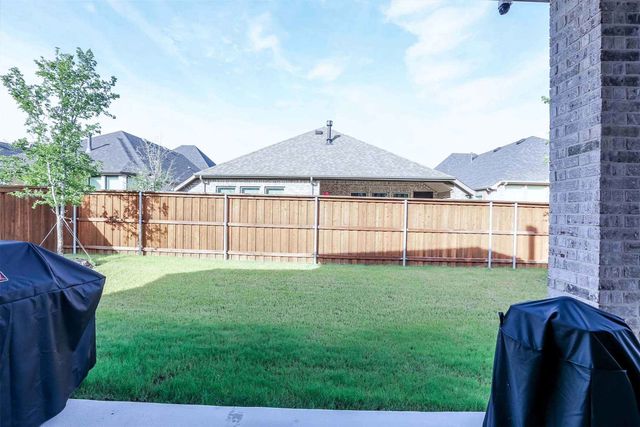 Single Family Residence For Sale in Johnson County , 1807 Buckeye Lane, Mansfield, Texas 76063, 3 Bedroom, 3 Bathroom, 2 Garage spaces, 2,345 Sqft, built in 2024, mls#21335327, Real Estate Agent in Mansfield, Homes For Sale in Johnson county, Homes For Sale in Mansfield, Realtor in Mansfield Texas, Real Estate Brokerage Independent Realty Texas, Luminita Cordes Realtor