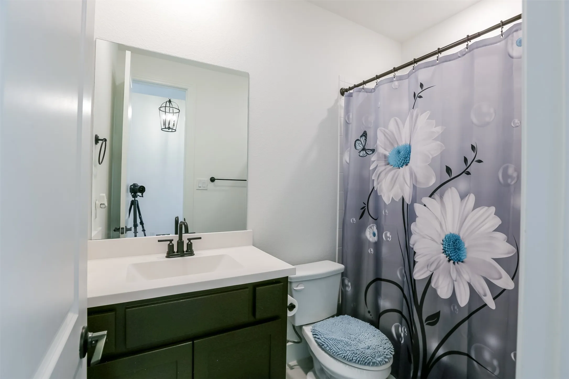 Guest​​‌​​​​‌​​‌‌​‌‌​​​‌‌​‌​‌​‌​​​‌​​ bathroom