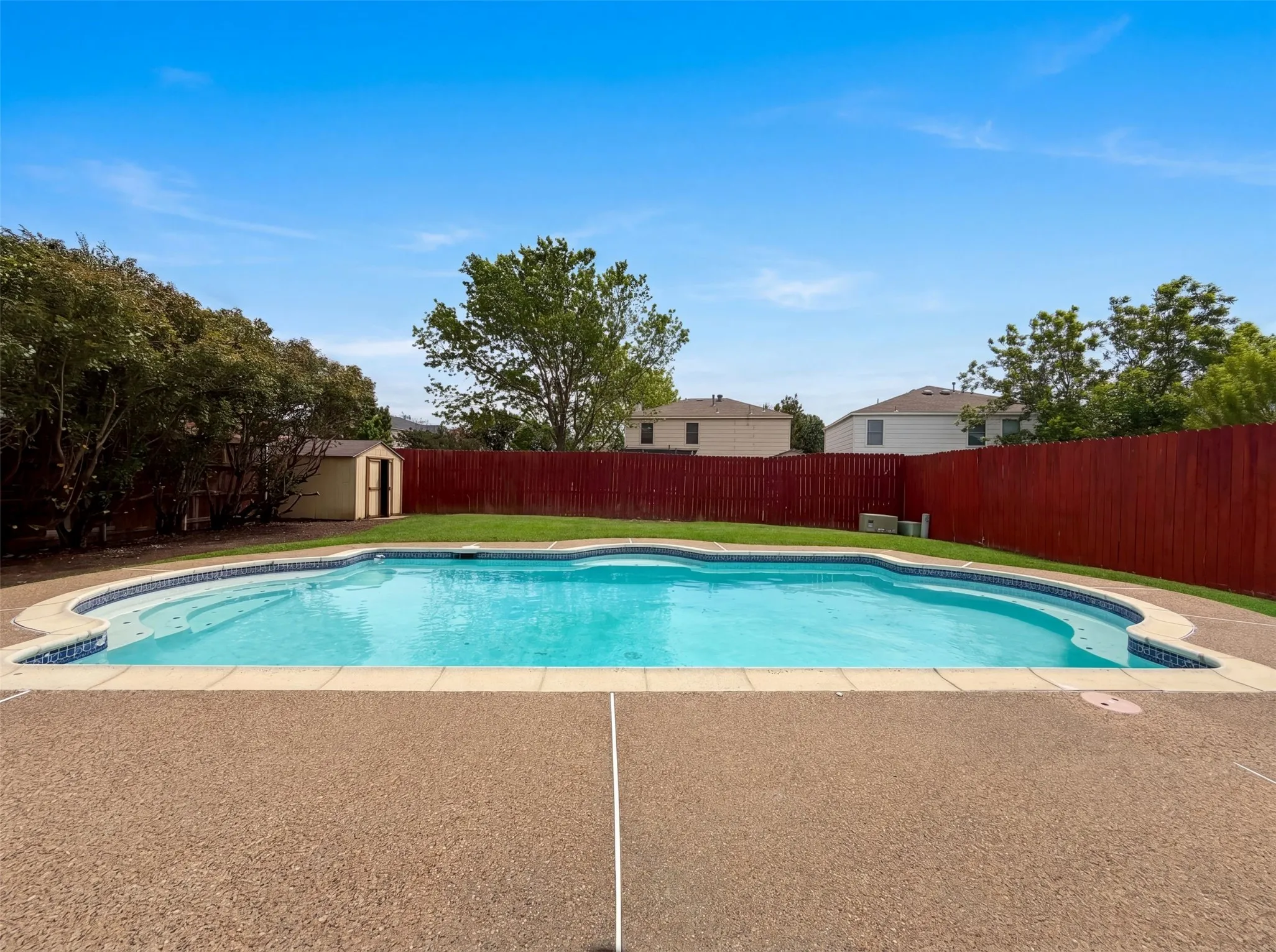 Single Family Residence For Sale in Tarrant County , 7001 Edmundson Drive, Arlington, Texas 76002, 4 Bedroom, 3 Bathroom, 2 Garage spaces, 2,125 Sqft, built in 1999, mls#21336434, Real Estate Agent in Arlington, Homes For Sale in Tarrant county, Homes For Sale in Arlington, Realtor in Arlington Texas, Real Estate Brokerage Independent Realty Texas, Luminita Cordes Realtor