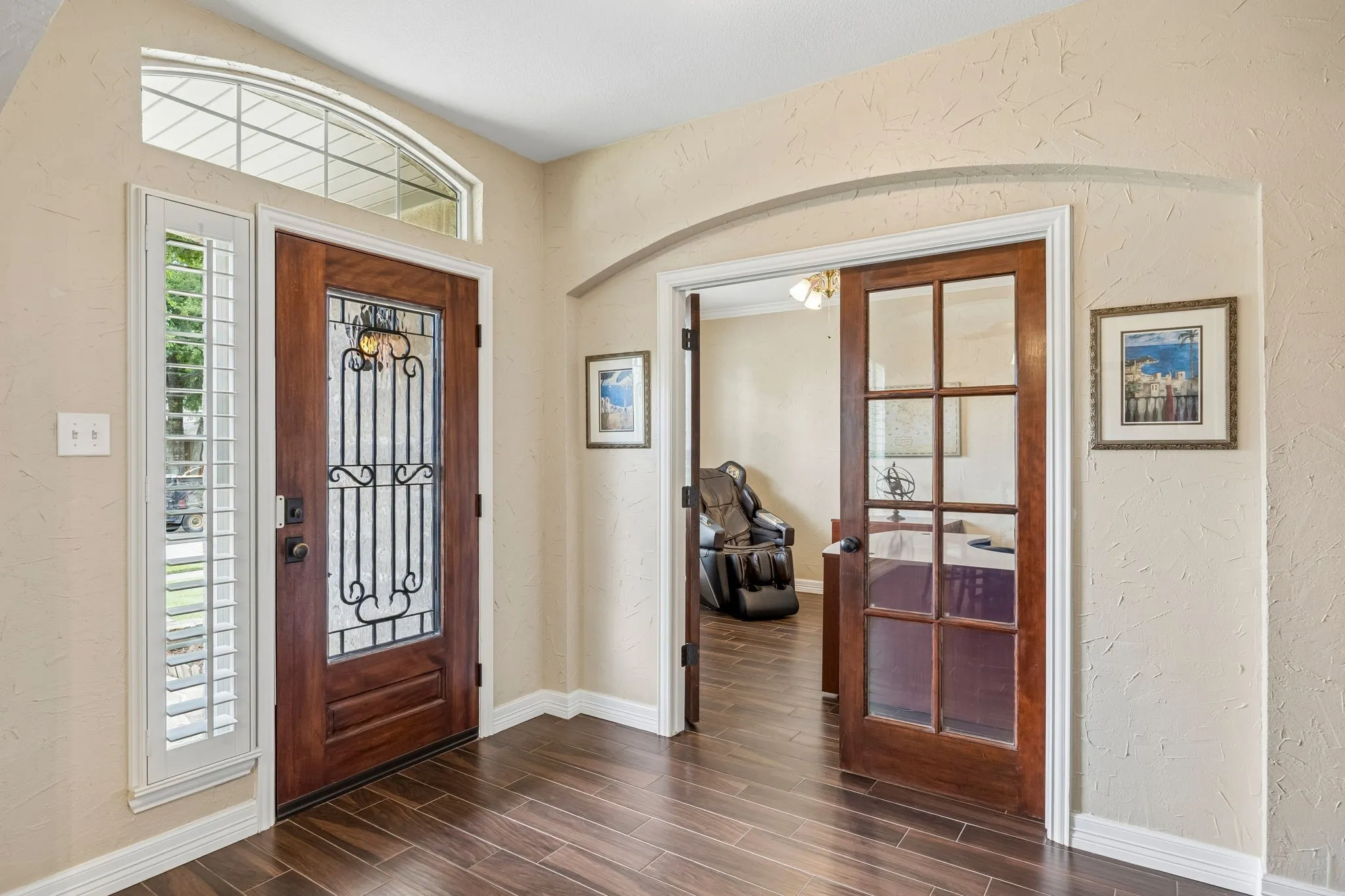 Single Family Residence For Sale in Dallas County , 1214 Donegal Lane, Garland, Texas 75044, 5 Bedroom, 4 Bathroom, 2 Garage spaces, 3,500 Sqft, built in 1997, mls#21334678, Real Estate Agent in Garland, Homes For Sale in Dallas county, Homes For Sale in Garland, Realtor in Garland Texas, Real Estate Brokerage Independent Realty Texas, Luminita Cordes Realtor