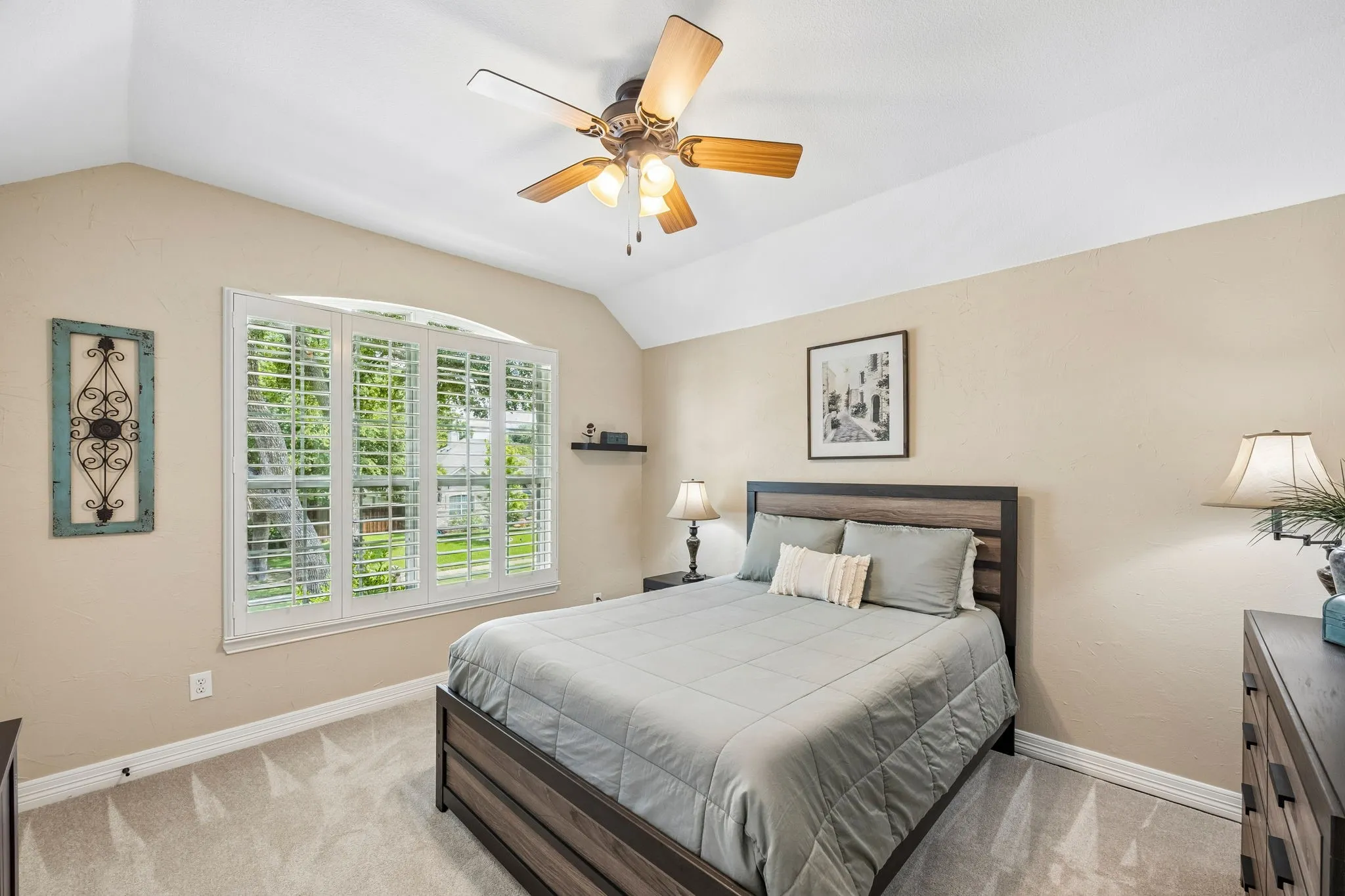 Single Family Residence For Sale in Dallas County , 1214 Donegal Lane, Garland, Texas 75044, 5 Bedroom, 4 Bathroom, 2 Garage spaces, 3,500 Sqft, built in 1997, mls#21334678, Real Estate Agent in Garland, Homes For Sale in Dallas county, Homes For Sale in Garland, Realtor in Garland Texas, Real Estate Brokerage Independent Realty Texas, Luminita Cordes Realtor