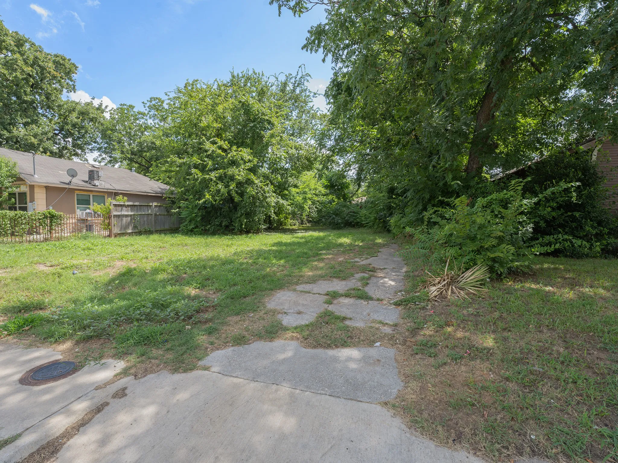 Unimproved Land For Sale in Dallas County , 5027 Echo Avenue, Dallas, Texas 75215, 0, 0, Garage spaces, 0 Sqft, built in 0, mls#21334807, Real Estate Agent in Dallas, Homes For Sale in Dallas county, Homes For Sale in Dallas, Realtor in Dallas Texas, Real Estate Brokerage Independent Realty Texas, Luminita Cordes Realtor