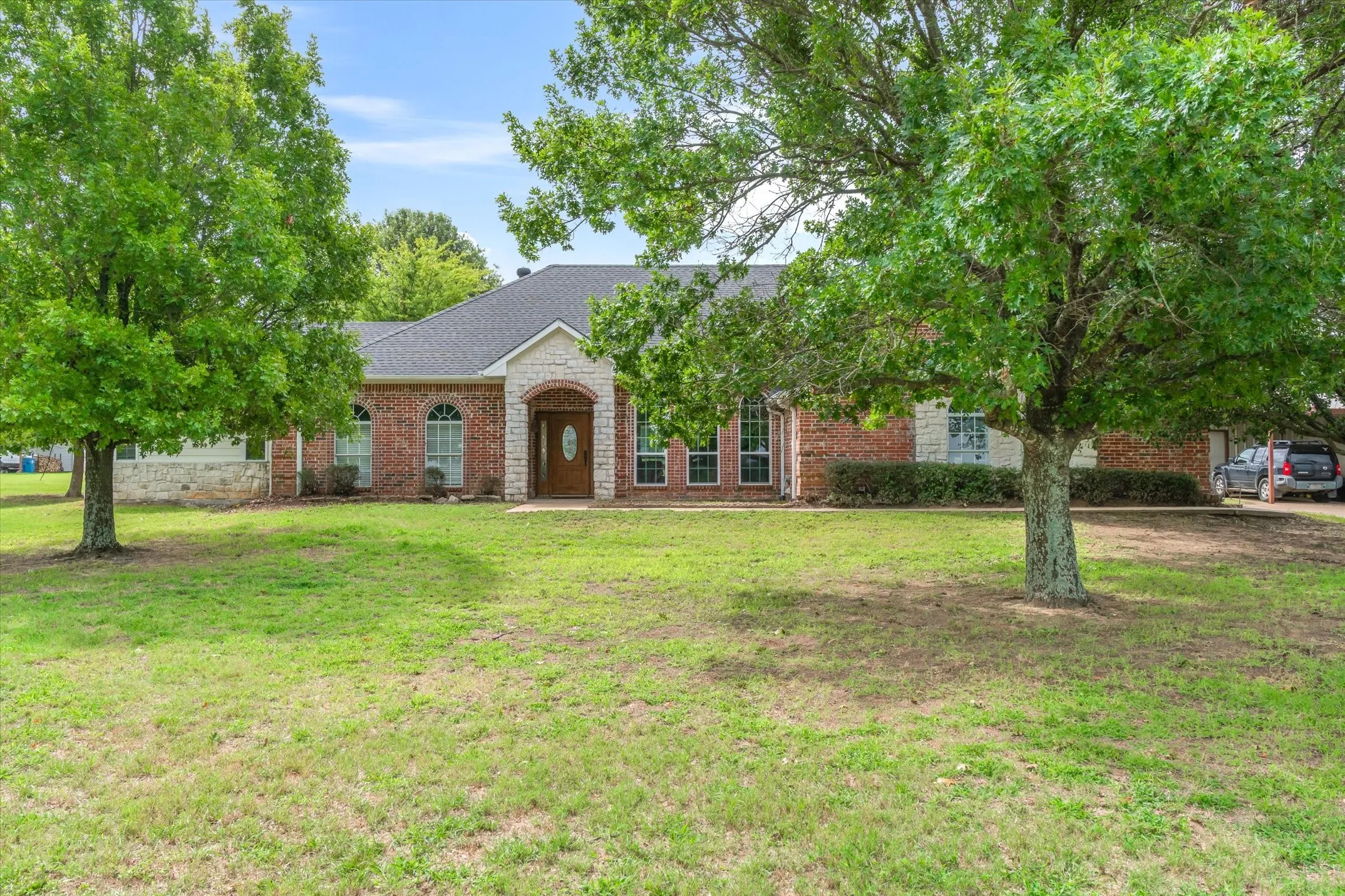 Single Family Residence For Sale in Van Zandt County , 169 VZ County Road 1503, Van, Texas 75790, 4 Bedroom, 3 Bathroom, 3 Garage spaces, 2,504 Sqft, built in 2002, mls#21335993, Real Estate Agent in Van, Homes For Sale in Van Zandt county, Homes For Sale in Van, Realtor in Van Texas, Real Estate Brokerage Independent Realty Texas, Luminita Cordes Realtor