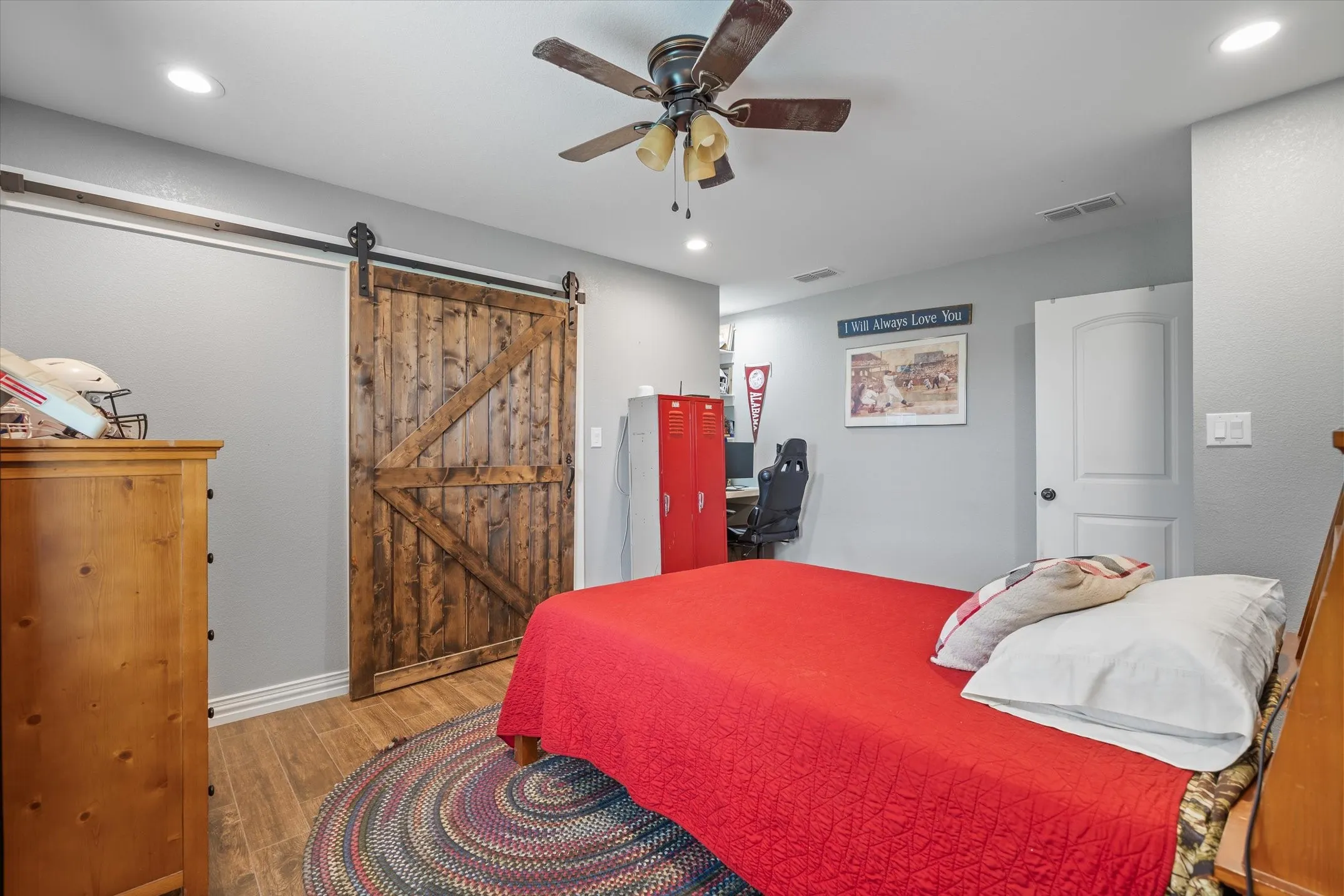 Single Family Residence For Sale in Van Zandt County , 169 VZ County Road 1503, Van, Texas 75790, 4 Bedroom, 3 Bathroom, 3 Garage spaces, 2,504 Sqft, built in 2002, mls#21335993, Real Estate Agent in Van, Homes For Sale in Van Zandt county, Homes For Sale in Van, Realtor in Van Texas, Real Estate Brokerage Independent Realty Texas, Luminita Cordes Realtor