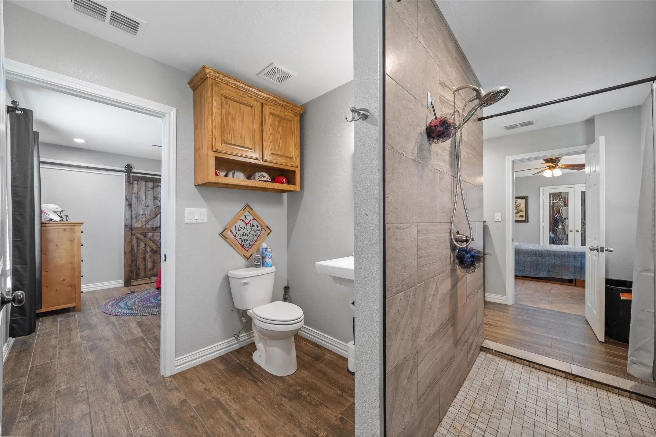 Single Family Residence For Sale in Van Zandt County , 169 VZ County Road 1503, Van, Texas 75790, 4 Bedroom, 3 Bathroom, 3 Garage spaces, 2,504 Sqft, built in 2002, mls#21335993, Real Estate Agent in Van, Homes For Sale in Van Zandt county, Homes For Sale in Van, Realtor in Van Texas, Real Estate Brokerage Independent Realty Texas, Luminita Cordes Realtor