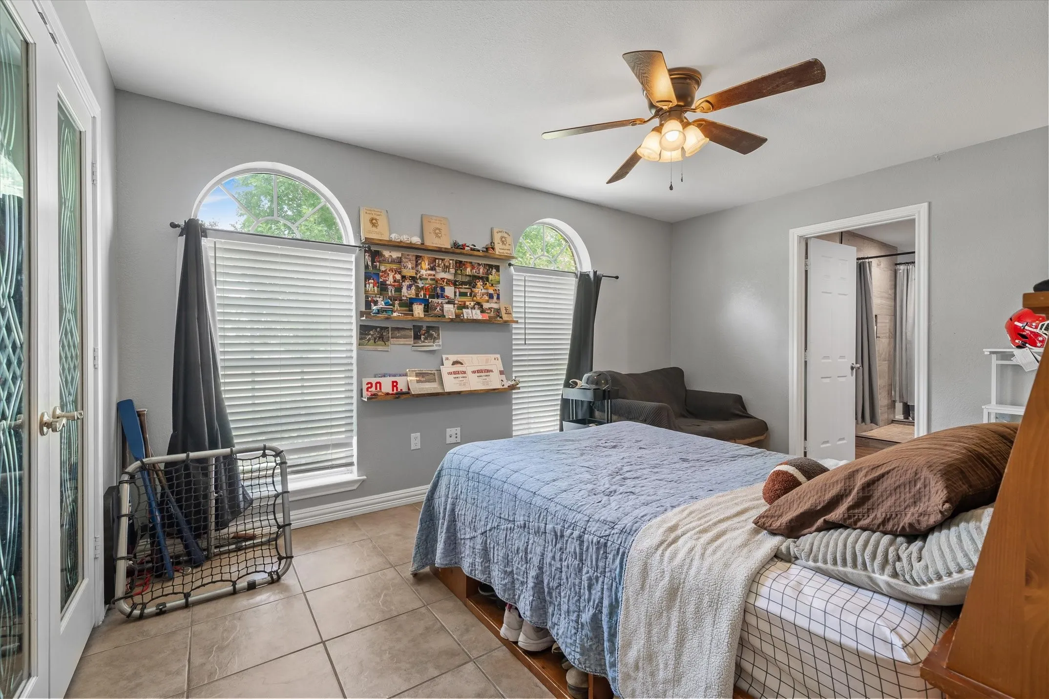 Single Family Residence For Sale in Van Zandt County , 169 VZ County Road 1503, Van, Texas 75790, 4 Bedroom, 3 Bathroom, 3 Garage spaces, 2,504 Sqft, built in 2002, mls#21335993, Real Estate Agent in Van, Homes For Sale in Van Zandt county, Homes For Sale in Van, Realtor in Van Texas, Real Estate Brokerage Independent Realty Texas, Luminita Cordes Realtor