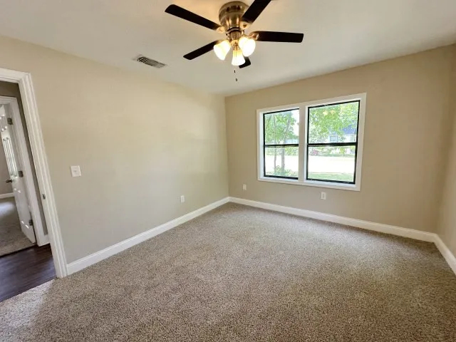Single Family Residence For Sale in Bell County , 301 N 21st Street, Temple, Texas 76504, 3 Bedroom, 1 Bathroom, 1 Garage spaces, 1,338 Sqft, built in 1952, mls#21336423, Real Estate Agent in Temple, Homes For Sale in Bell county, Homes For Sale in Temple, Realtor in Temple Texas, Real Estate Brokerage Independent Realty Texas, Luminita Cordes Realtor