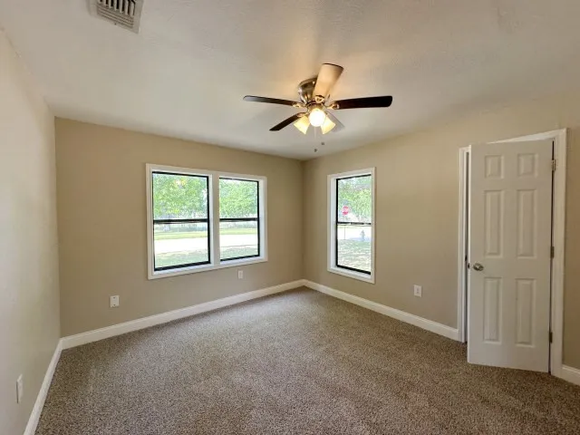 Single Family Residence For Sale in Bell County , 301 N 21st Street, Temple, Texas 76504, 3 Bedroom, 1 Bathroom, 1 Garage spaces, 1,338 Sqft, built in 1952, mls#21336423, Real Estate Agent in Temple, Homes For Sale in Bell county, Homes For Sale in Temple, Realtor in Temple Texas, Real Estate Brokerage Independent Realty Texas, Luminita Cordes Realtor
