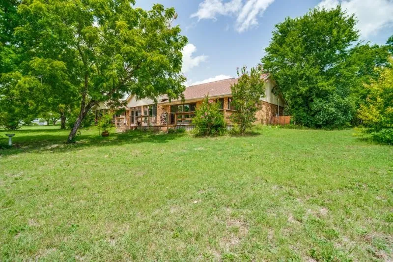 Single Family Residence For Sale in Collin County , 13399 Briarcove Road, Anna, Texas 75409, 4 Bedroom, 2 Bathroom, 3 Garage spaces, 2,770 Sqft, built in 1984, mls#21336283, Real Estate Agent in Anna, Homes For Sale in Collin county, Homes For Sale in Anna, Realtor in Anna Texas, Real Estate Brokerage Independent Realty Texas, Luminita Cordes Realtor