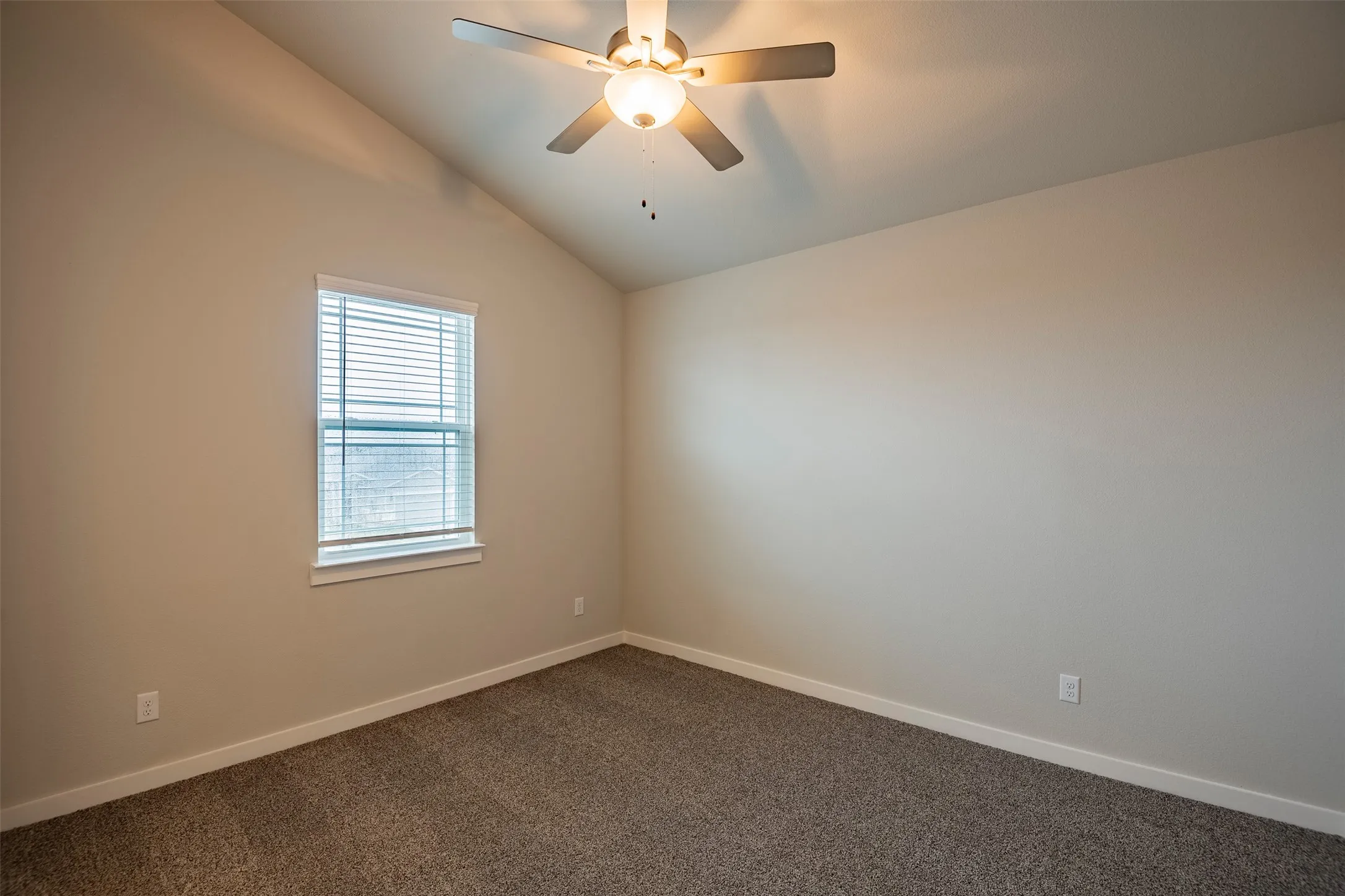 Apartment For Rent in Ellis County , 653 Wheatfield Drive, Venus, Texas 76084, 2 Bedroom, 2 Bathroom, 1 Garage spaces, 1,134 Sqft, built in 2023, mls#21336457, Real Estate Agent in Venus, Homes For Rent in Ellis county, Homes For Rent in Venus, Realtor in Venus Texas, Real Estate Brokerage Independent Realty Texas, Luminita Cordes Realtor