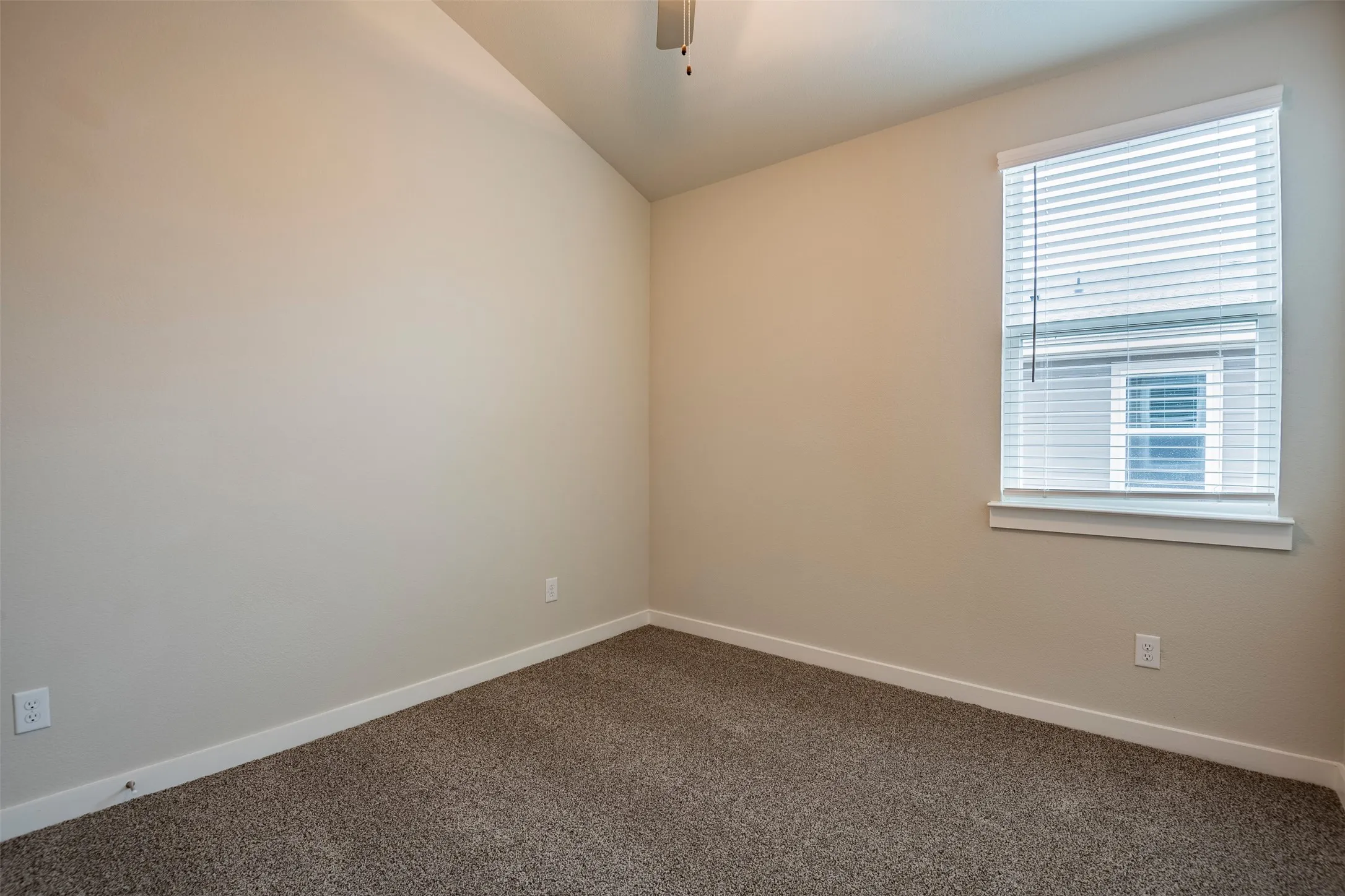 Apartment For Rent in Ellis County , 653 Wheatfield Drive, Venus, Texas 76084, 2 Bedroom, 2 Bathroom, 1 Garage spaces, 1,134 Sqft, built in 2023, mls#21336457, Real Estate Agent in Venus, Homes For Rent in Ellis county, Homes For Rent in Venus, Realtor in Venus Texas, Real Estate Brokerage Independent Realty Texas, Luminita Cordes Realtor