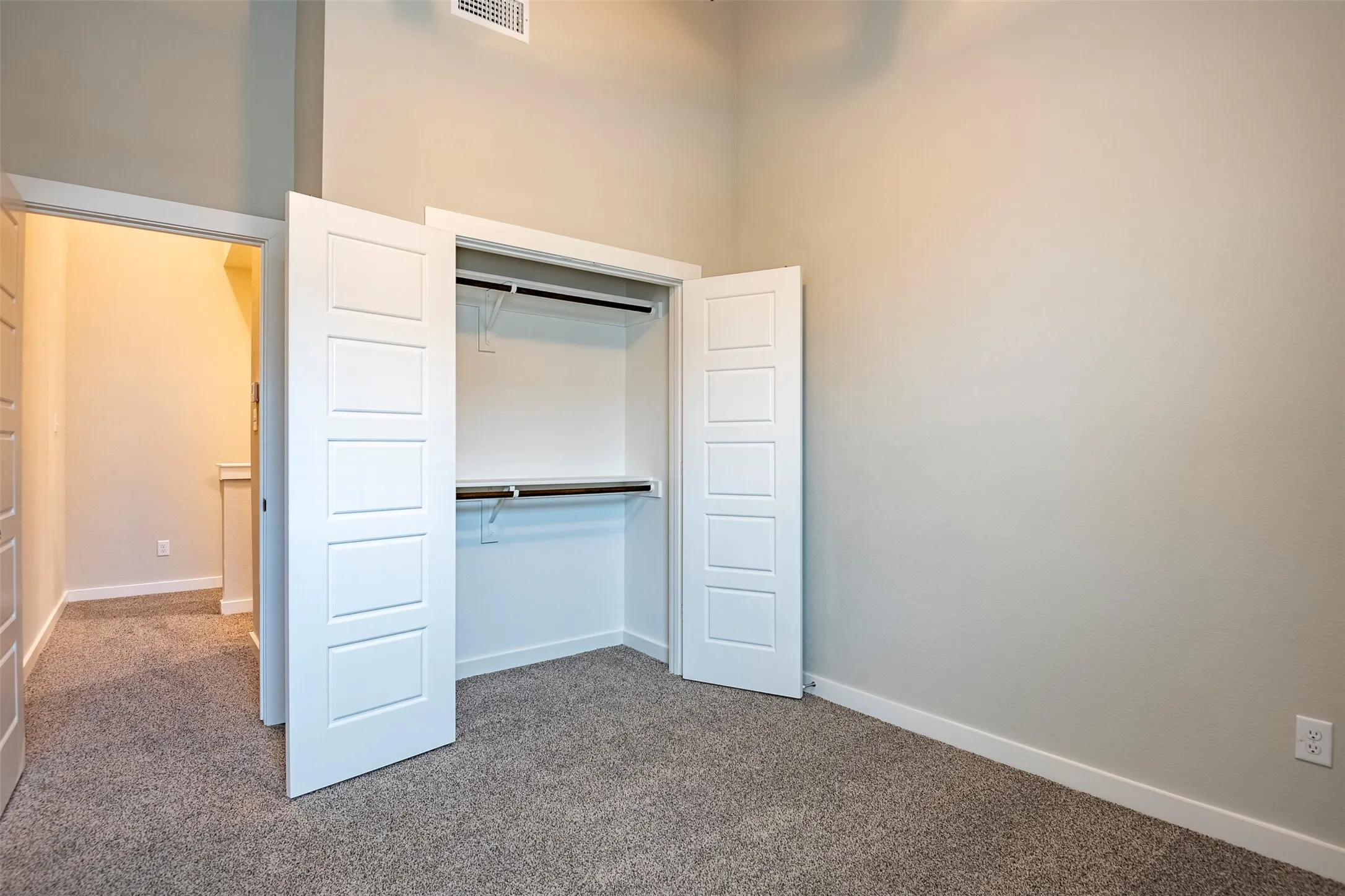 Apartment For Rent in Ellis County , 653 Wheatfield Drive, Venus, Texas 76084, 2 Bedroom, 2 Bathroom, 1 Garage spaces, 1,134 Sqft, built in 2023, mls#21336457, Real Estate Agent in Venus, Homes For Rent in Ellis county, Homes For Rent in Venus, Realtor in Venus Texas, Real Estate Brokerage Independent Realty Texas, Luminita Cordes Realtor