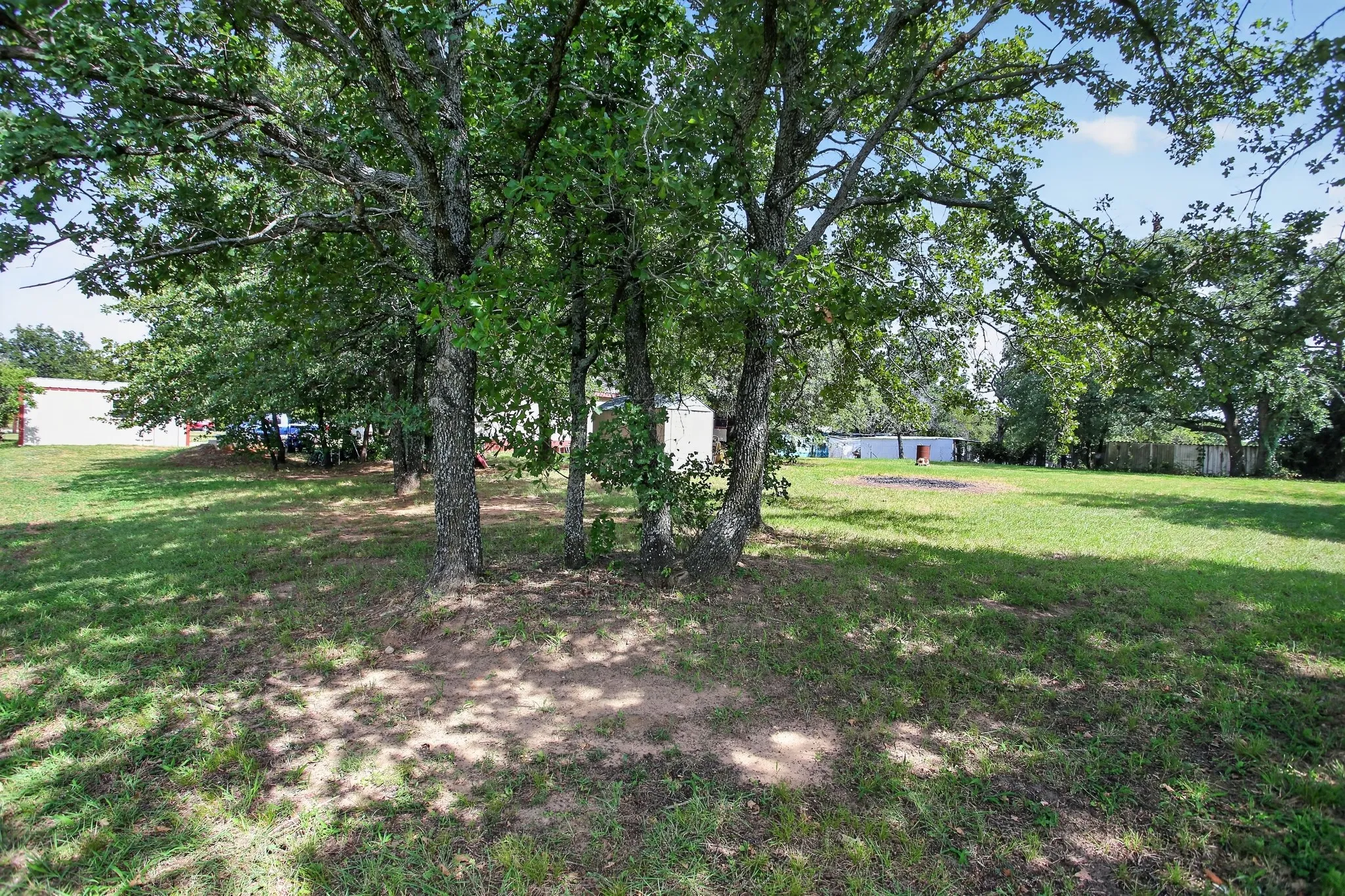 Manufactured Home For Sale in Wise County , 403 Prairie Lane, Azle, Texas 76020, 4 Bedroom, 2 Bathroom, Garage spaces, 2,128 Sqft, built in 2004, Price $225,000, mls#21336023, Real Estate Agent in Azle, Homes For Sale in Wise county, Homes For Sale in Azle, Realtor in Azle Texas, Real Estate Brokerage Independent Realty Texas, Luminita Cordes Realtor
