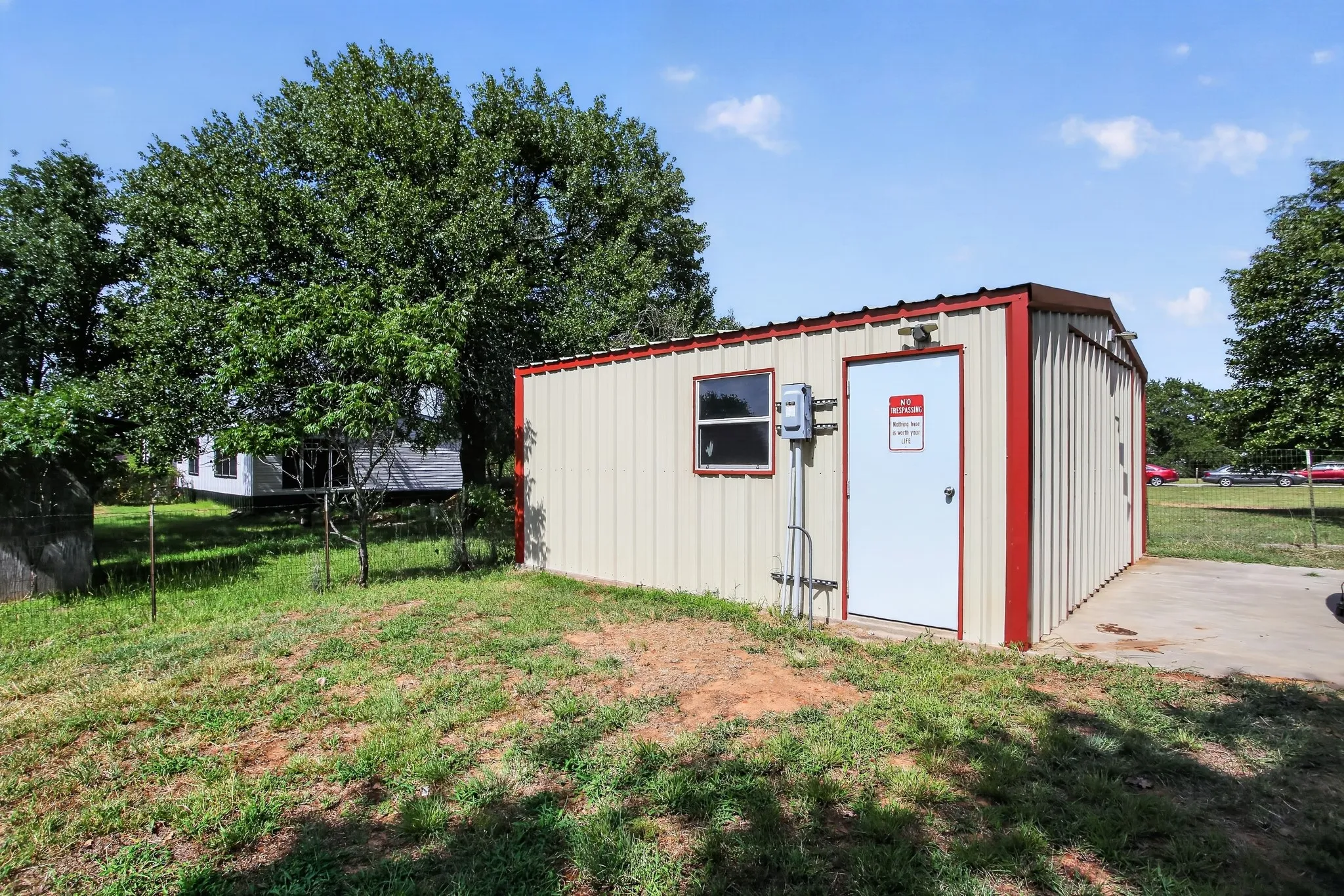 Manufactured Home For Sale in Wise County , 403 Prairie Lane, Azle, Texas 76020, 4 Bedroom, 2 Bathroom, Garage spaces, 2,128 Sqft, built in 2004, Price $225,000, mls#21336023, Real Estate Agent in Azle, Homes For Sale in Wise county, Homes For Sale in Azle, Realtor in Azle Texas, Real Estate Brokerage Independent Realty Texas, Luminita Cordes Realtor
