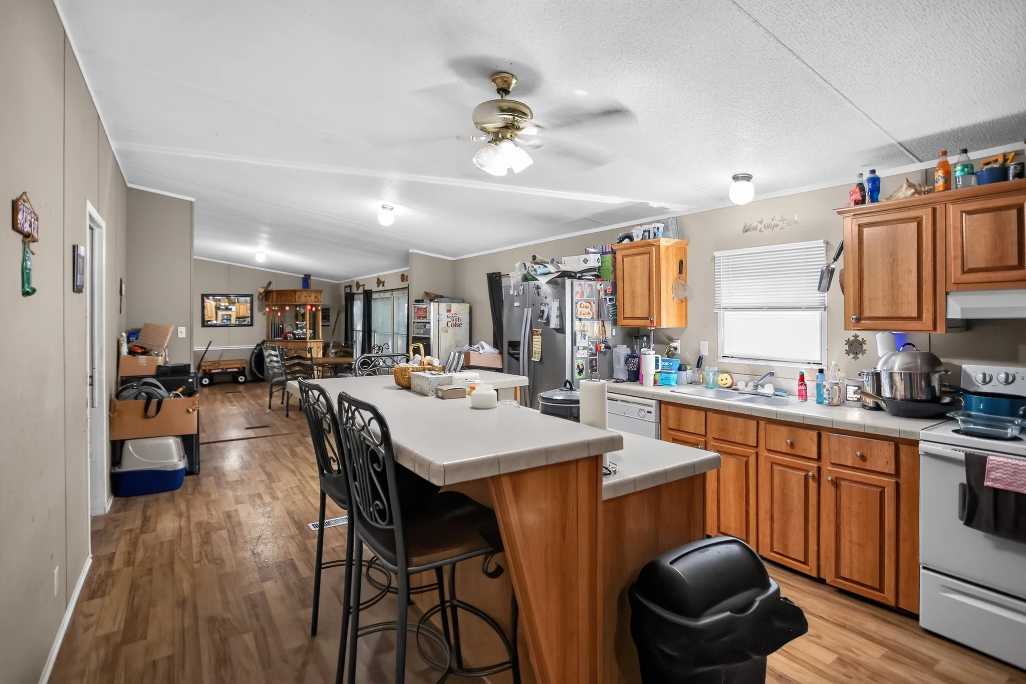 Manufactured Home For Sale in Wise County , 403 Prairie Lane, Azle, Texas 76020, 4 Bedroom, 2 Bathroom, Garage spaces, 2,128 Sqft, built in 2004, Price $225,000, mls#21336023, Real Estate Agent in Azle, Homes For Sale in Wise county, Homes For Sale in Azle, Realtor in Azle Texas, Real Estate Brokerage Independent Realty Texas, Luminita Cordes Realtor