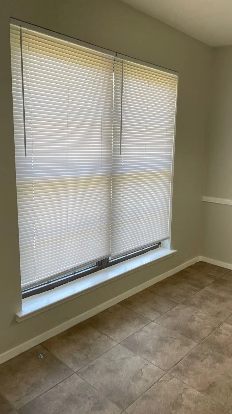 Single Family Residence For Rent in Dallas County , 4413 Ocean Reef, Mesquite, Texas 75150, 3 Bedroom, 2 Bathroom, Garage spaces, 1,786 Sqft, built in 1981, mls#21332114, Real Estate Agent in Mesquite, Homes For Rent in Dallas county, Homes For Rent in Mesquite, Realtor in Mesquite Texas, Real Estate Brokerage Independent Realty Texas, Luminita Cordes Realtor