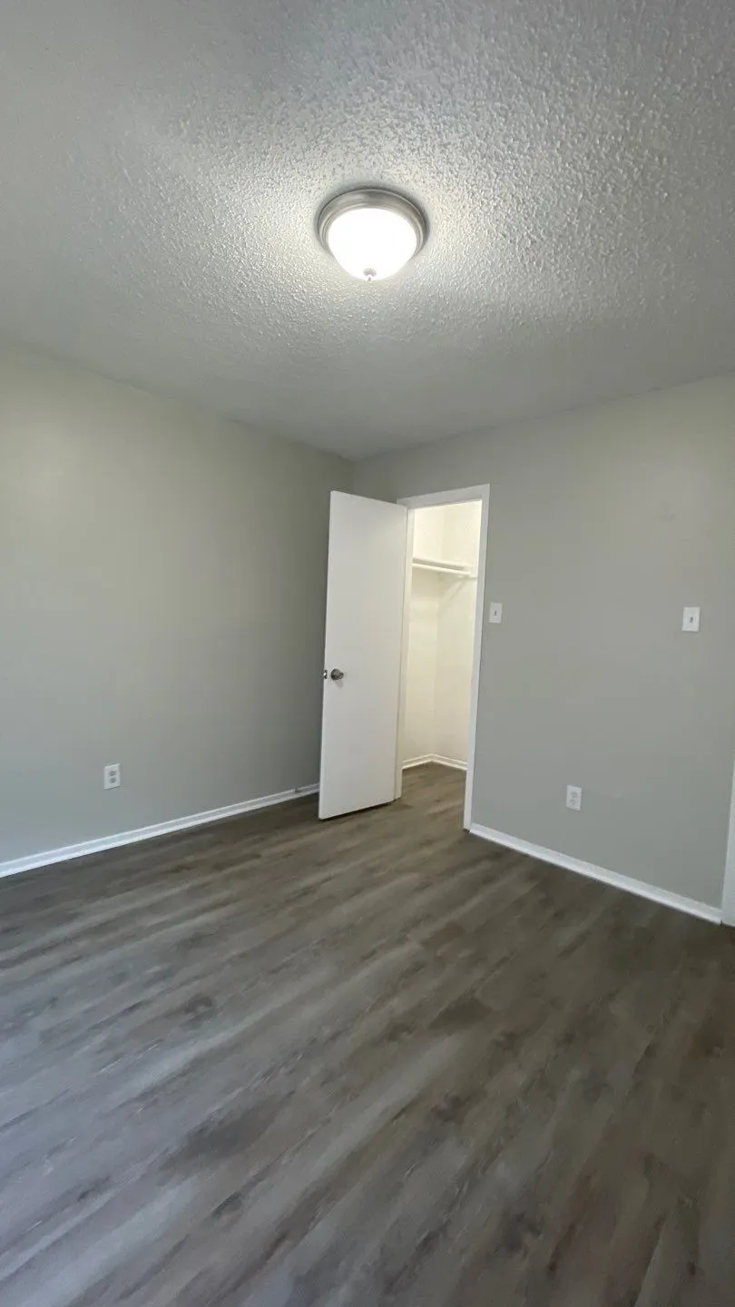 Single Family Residence For Rent in Dallas County , 4413 Ocean Reef, Mesquite, Texas 75150, 3 Bedroom, 2 Bathroom, Garage spaces, 1,786 Sqft, built in 1981, mls#21332114, Real Estate Agent in Mesquite, Homes For Rent in Dallas county, Homes For Rent in Mesquite, Realtor in Mesquite Texas, Real Estate Brokerage Independent Realty Texas, Luminita Cordes Realtor