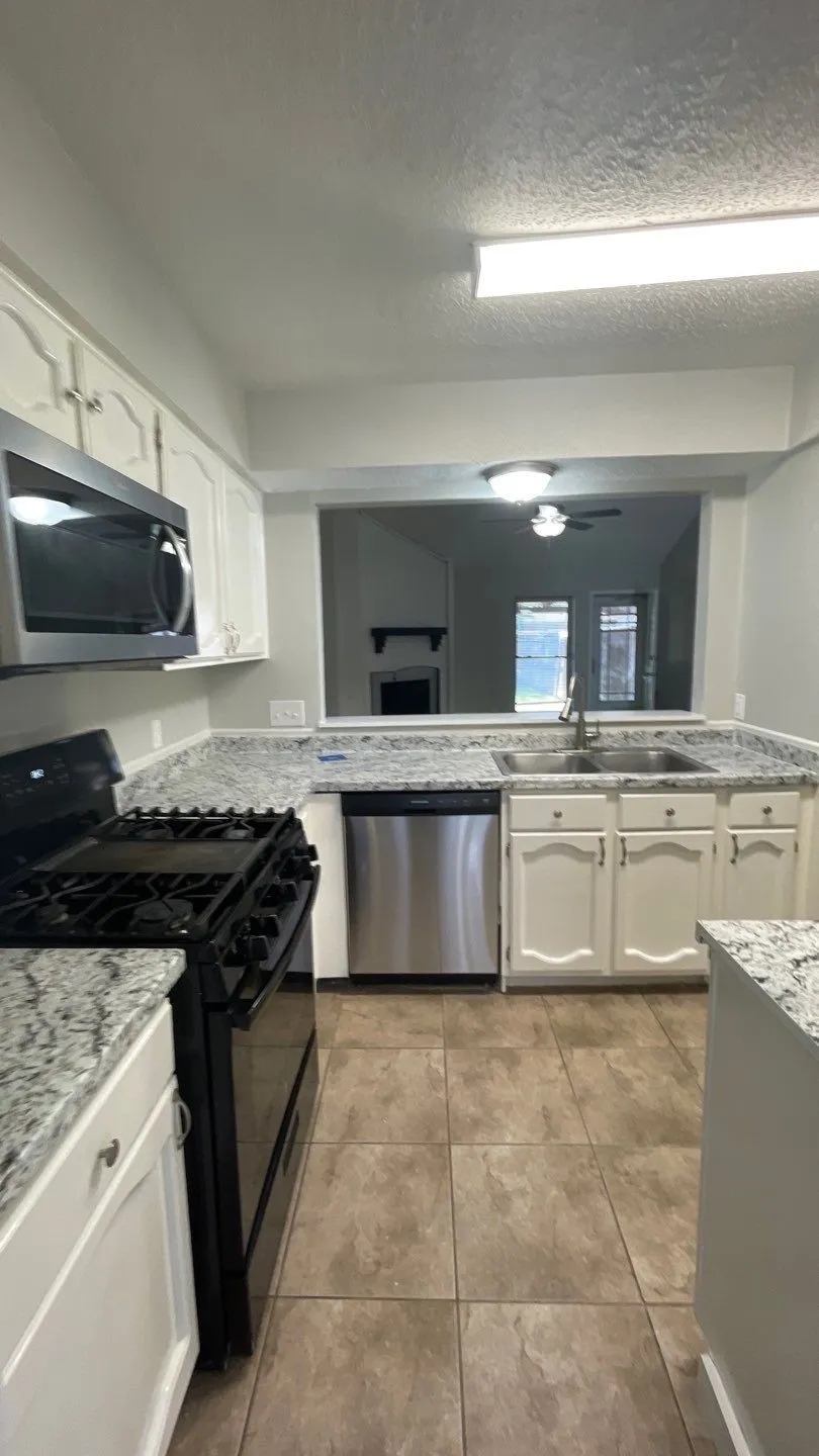 Single Family Residence For Rent in Dallas County , 4413 Ocean Reef, Mesquite, Texas 75150, 3 Bedroom, 2 Bathroom, Garage spaces, 1,786 Sqft, built in 1981, mls#21332114, Real Estate Agent in Mesquite, Homes For Rent in Dallas county, Homes For Rent in Mesquite, Realtor in Mesquite Texas, Real Estate Brokerage Independent Realty Texas, Luminita Cordes Realtor