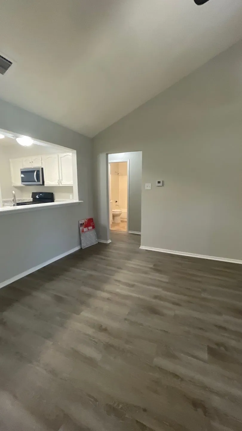 Single Family Residence For Rent in Dallas County , 4413 Ocean Reef, Mesquite, Texas 75150, 3 Bedroom, 2 Bathroom, Garage spaces, 1,786 Sqft, built in 1981, mls#21332114, Real Estate Agent in Mesquite, Homes For Rent in Dallas county, Homes For Rent in Mesquite, Realtor in Mesquite Texas, Real Estate Brokerage Independent Realty Texas, Luminita Cordes Realtor