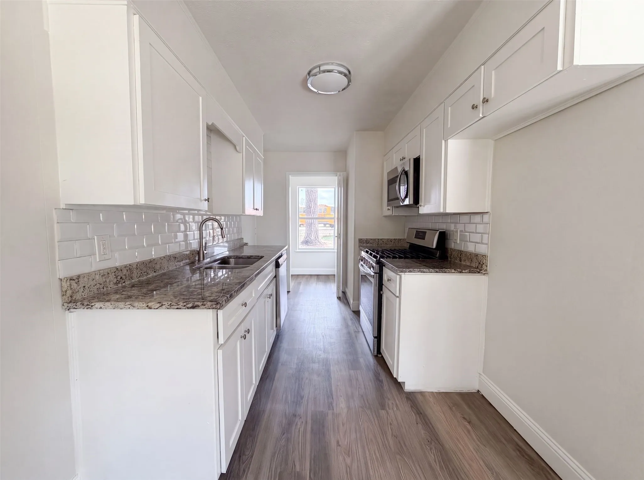 Single Family Residence For Sale in Denton County , 416 Tisdell Lane, Aubrey, Texas 76227, 4 Bedroom, 2 Bathroom, 1 Garage spaces, 1,128 Sqft, built in 1973, mls#21336456, Real Estate Agent in Aubrey, Homes For Sale in Denton county, Homes For Sale in Aubrey, Realtor in Aubrey Texas, Real Estate Brokerage Independent Realty Texas, Luminita Cordes Realtor