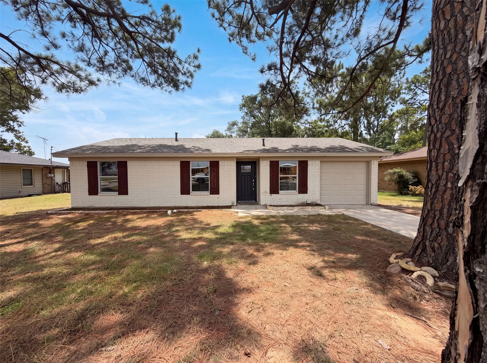 Single Family Residence For Sale in Denton County , 416 Tisdell Lane, Aubrey, Texas 76227, 4 Bedroom, 2 Bathroom, 1 Garage spaces, 1,128 Sqft, built in 1973, mls#21336456, Real Estate Agent in Aubrey, Homes For Sale in Denton county, Homes For Sale in Aubrey, Realtor in Aubrey Texas, Real Estate Brokerage Independent Realty Texas, Luminita Cordes Realtor
