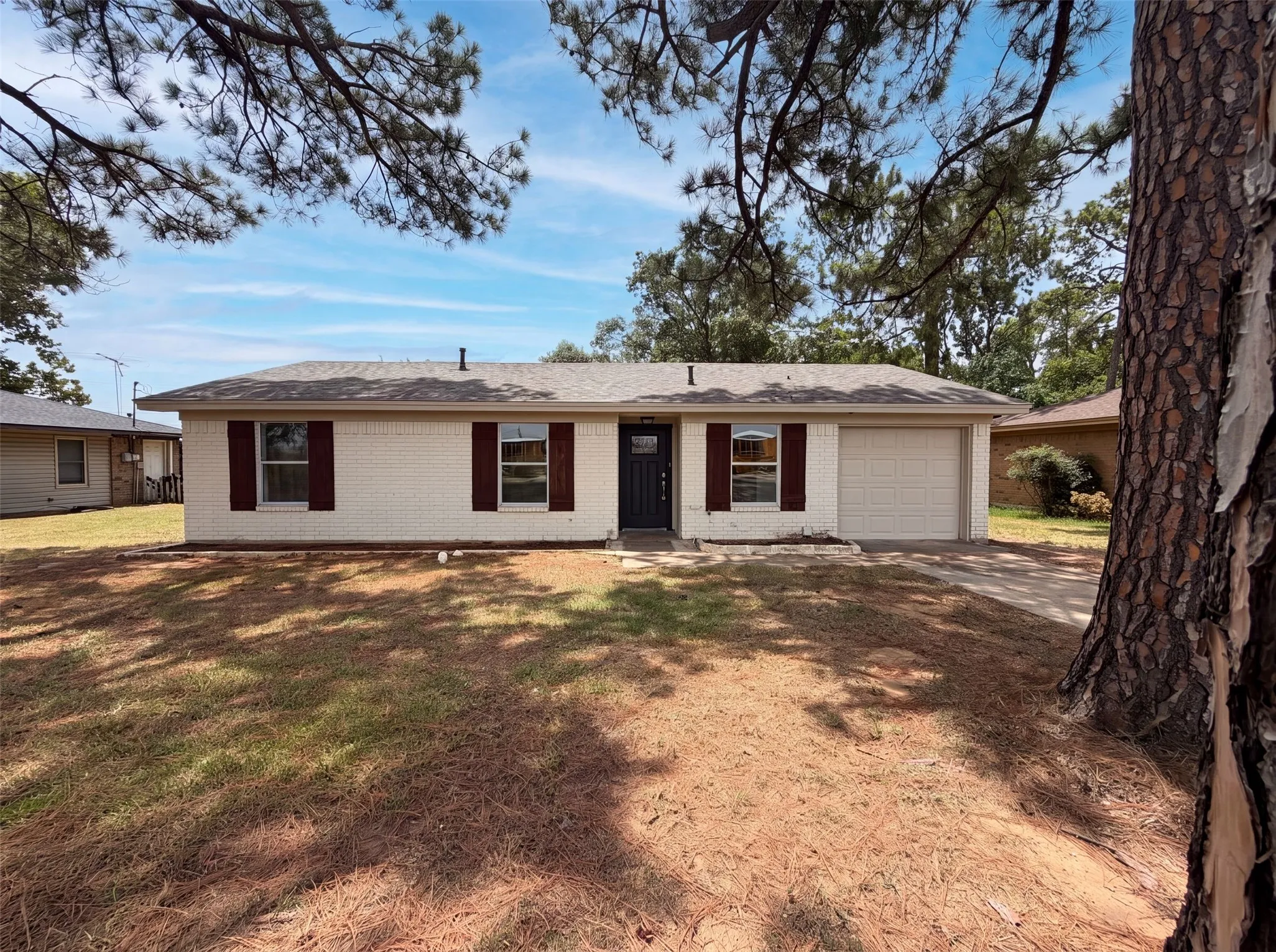 Single Family Residence For Sale in Denton County , 416 Tisdell Lane, Aubrey, Texas 76227, 4 Bedroom, 2 Bathroom, 1 Garage spaces, 1,128 Sqft, built in 1973, mls#21336456, Real Estate Agent in Aubrey, Homes For Sale in Denton county, Homes For Sale in Aubrey, Realtor in Aubrey Texas, Real Estate Brokerage Independent Realty Texas, Luminita Cordes Realtor