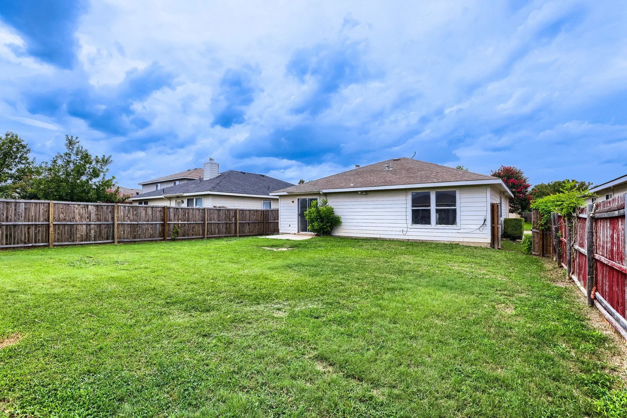 Single Family Residence For Sale in Collin County , 1625 White Oak Road, Anna, Texas 75409, 3 Bedroom, 2 Bathroom, 2 Garage spaces, 1,237 Sqft, built in 2002, mls#21333501, Real Estate Agent in Anna, Homes For Sale in Collin county, Homes For Sale in Anna, Realtor in Anna Texas, Real Estate Brokerage Independent Realty Texas, Luminita Cordes Realtor