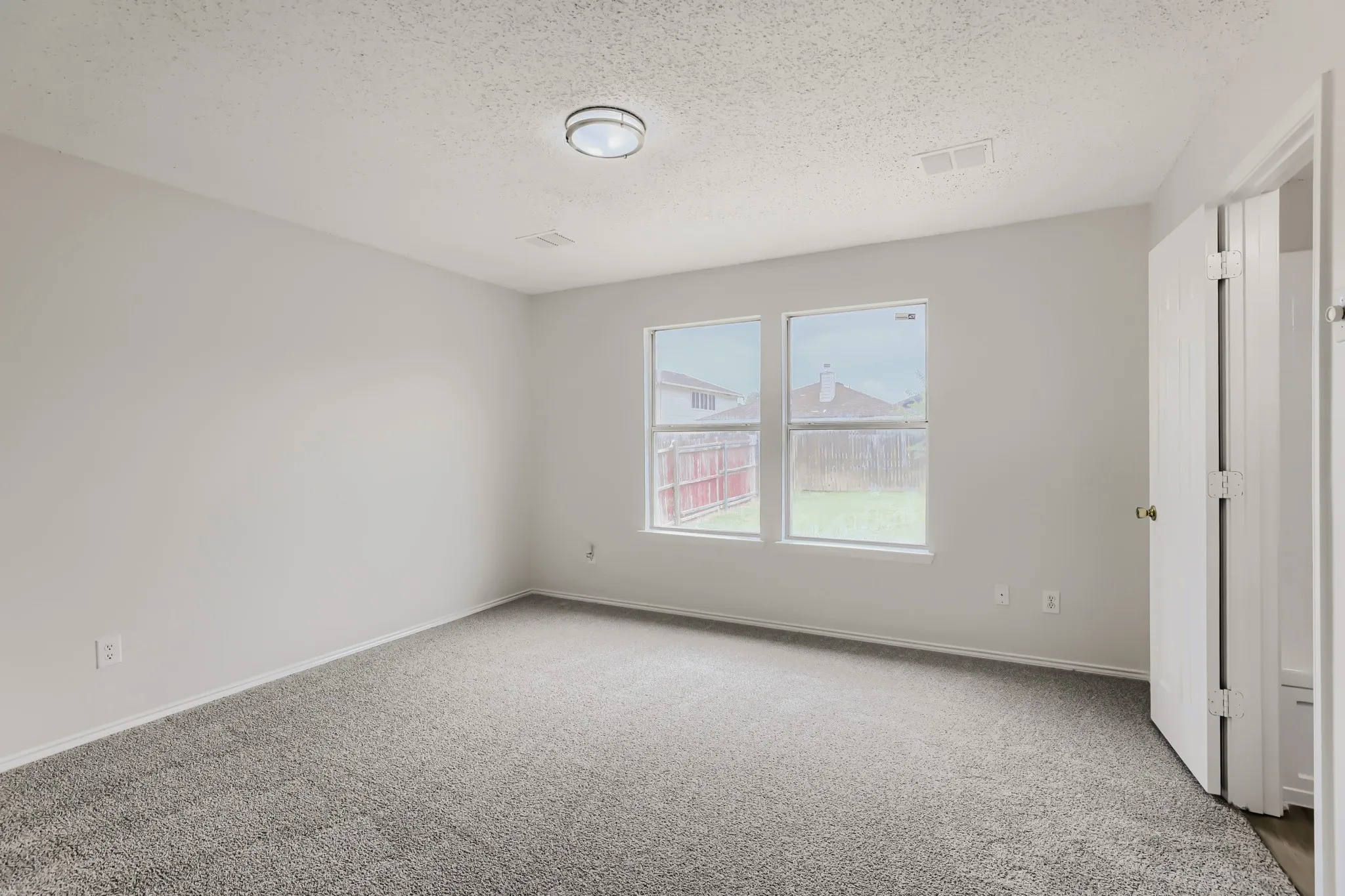 Single Family Residence For Sale in Collin County , 1625 White Oak Road, Anna, Texas 75409, 3 Bedroom, 2 Bathroom, 2 Garage spaces, 1,237 Sqft, built in 2002, mls#21333501, Real Estate Agent in Anna, Homes For Sale in Collin county, Homes For Sale in Anna, Realtor in Anna Texas, Real Estate Brokerage Independent Realty Texas, Luminita Cordes Realtor