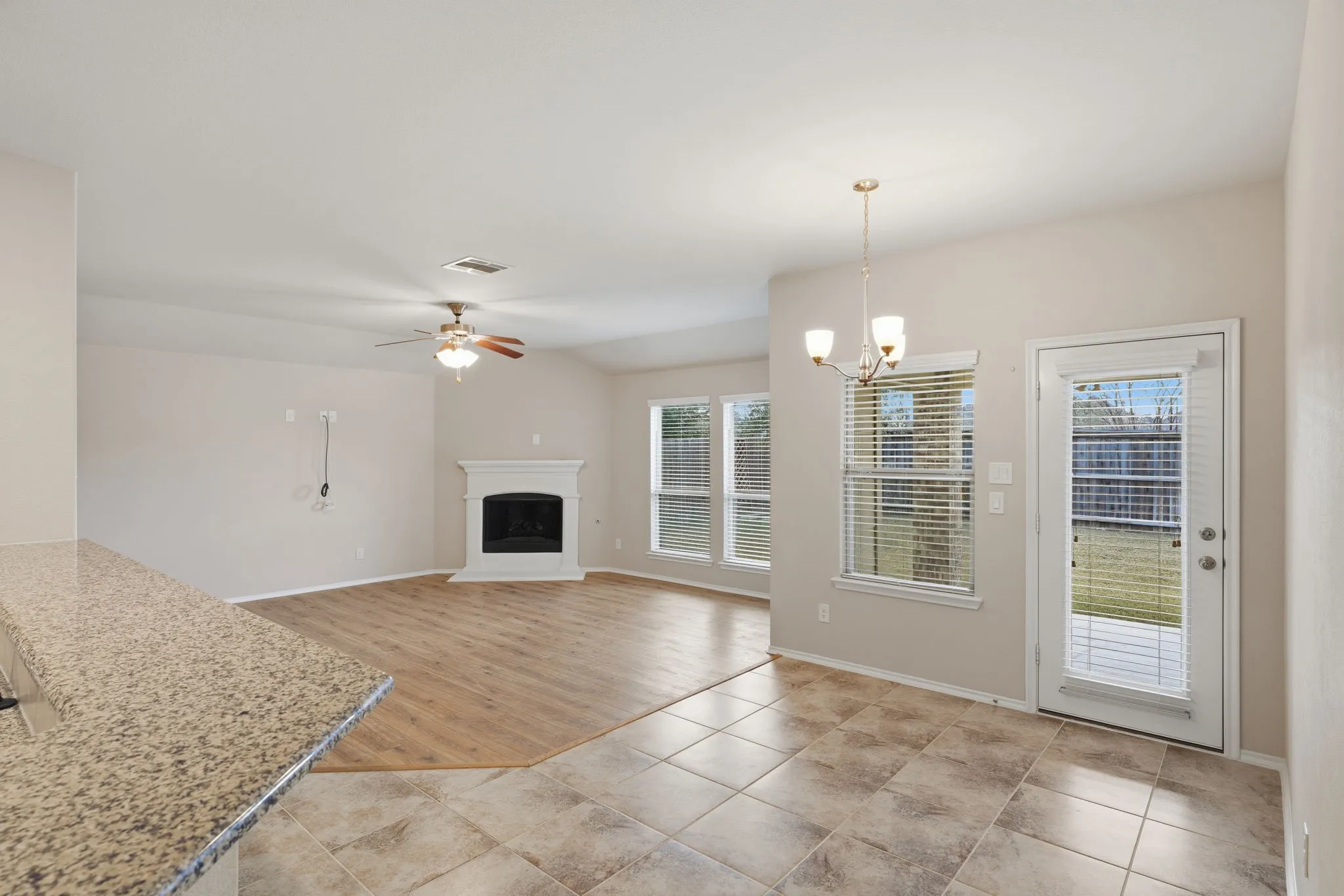 Single Family Residence For Rent in Collin County , 316 Rocky Pine Road, Mc Kinney, Texas 75072, 4 Bedroom, 2 Bathroom, 2 Garage spaces, 2,054 Sqft, built in 2016, mls#21336452, Real Estate Agent in Mc Kinney, Homes For Rent in Collin county, Homes For Rent in Mc Kinney, Realtor in Mc Kinney Texas, Real Estate Brokerage Independent Realty Texas, Luminita Cordes Realtor