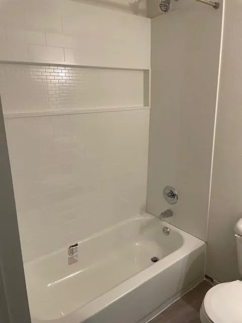 Single Family Residence For Rent in Denton County , 915 N Elm Street 4, Denton, Texas 76201, 3 Bedroom, 2 Bathroom, Garage spaces, 1,600 Sqft, built in 1968, mls#21336458, Real Estate Agent in Denton, Homes For Rent in Denton county, Homes For Rent in Denton, Realtor in Denton Texas, Real Estate Brokerage Independent Realty Texas, Luminita Cordes Realtor