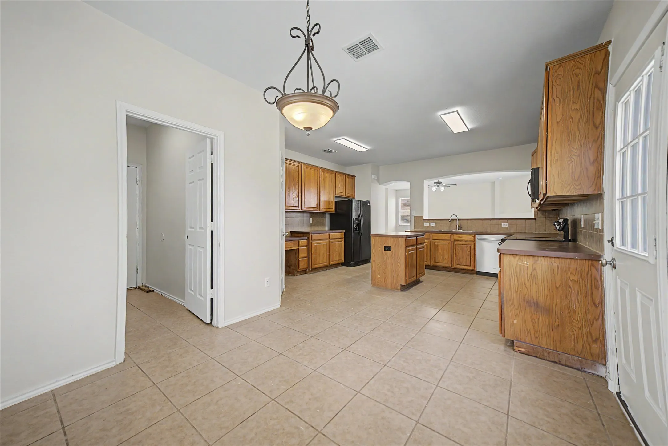 Single Family Residence For Rent in Denton County , 1901 Cliffrose, Little Elm, Texas 75068, 4 Bedroom, 3 Bathroom, 2 Garage spaces, 2,478 Sqft, built in 2005, mls#21336484, Real Estate Agent in Little Elm, Homes For Rent in Denton county, Homes For Rent in Little Elm, Realtor in Little Elm Texas, Real Estate Brokerage Independent Realty Texas, Luminita Cordes Realtor