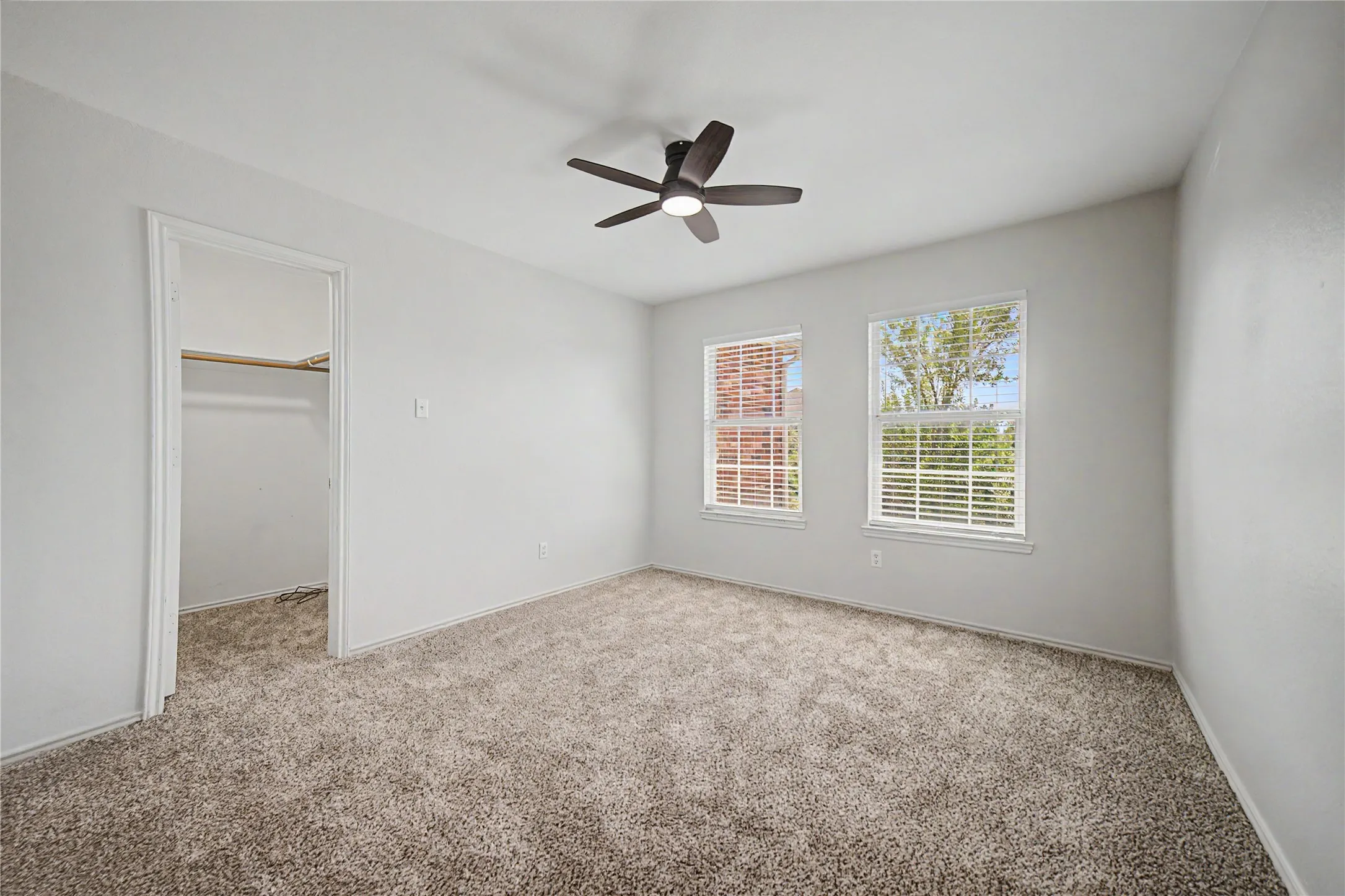 Single Family Residence For Rent in Denton County , 1901 Cliffrose, Little Elm, Texas 75068, 4 Bedroom, 3 Bathroom, 2 Garage spaces, 2,478 Sqft, built in 2005, mls#21336484, Real Estate Agent in Little Elm, Homes For Rent in Denton county, Homes For Rent in Little Elm, Realtor in Little Elm Texas, Real Estate Brokerage Independent Realty Texas, Luminita Cordes Realtor