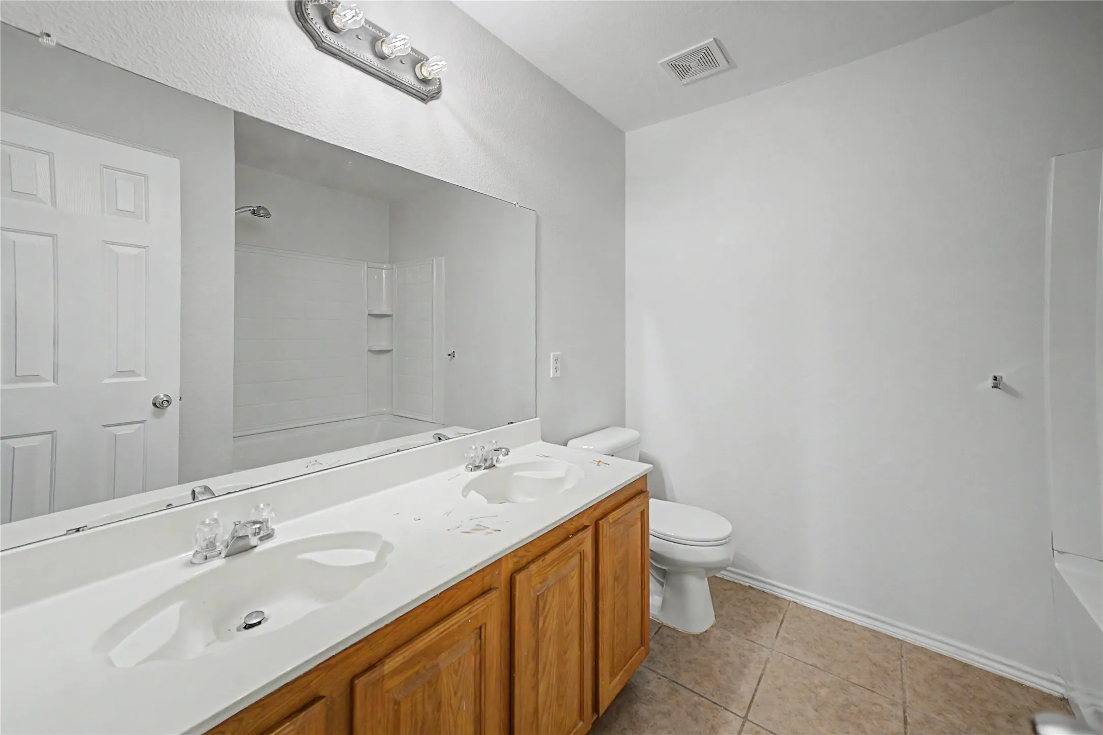 Single Family Residence For Rent in Denton County , 1901 Cliffrose, Little Elm, Texas 75068, 4 Bedroom, 3 Bathroom, 2 Garage spaces, 2,478 Sqft, built in 2005, mls#21336484, Real Estate Agent in Little Elm, Homes For Rent in Denton county, Homes For Rent in Little Elm, Realtor in Little Elm Texas, Real Estate Brokerage Independent Realty Texas, Luminita Cordes Realtor