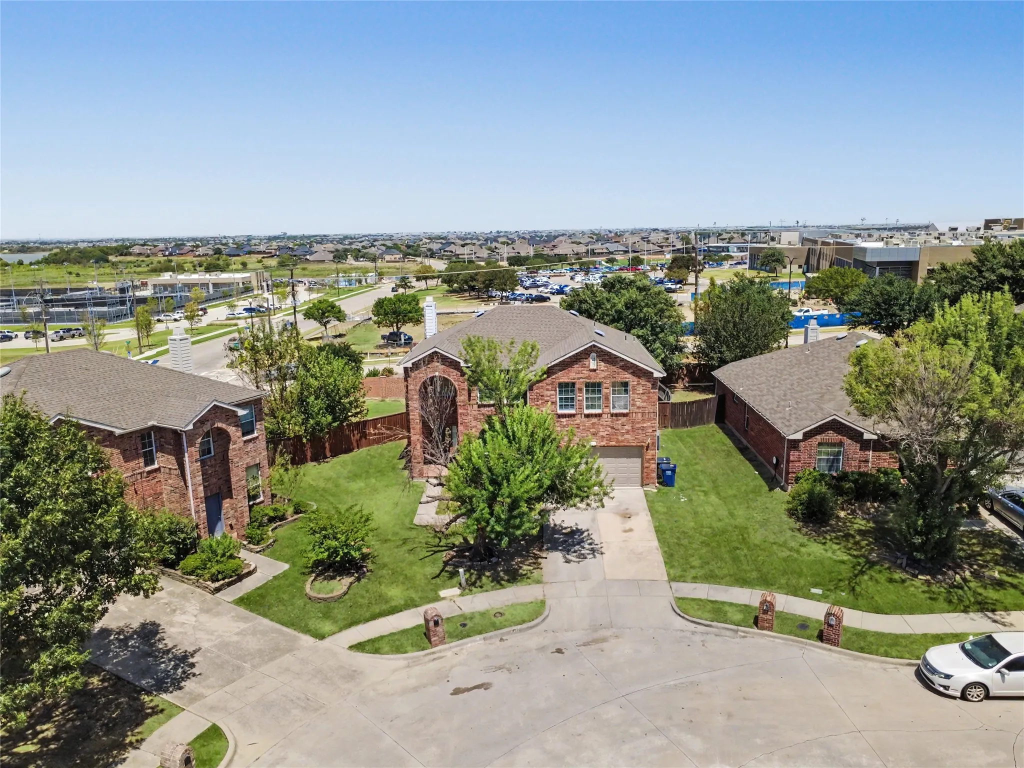 Single Family Residence For Rent in Denton County , 1901 Cliffrose, Little Elm, Texas 75068, 4 Bedroom, 3 Bathroom, 2 Garage spaces, 2,478 Sqft, built in 2005, mls#21336484, Real Estate Agent in Little Elm, Homes For Rent in Denton county, Homes For Rent in Little Elm, Realtor in Little Elm Texas, Real Estate Brokerage Independent Realty Texas, Luminita Cordes Realtor