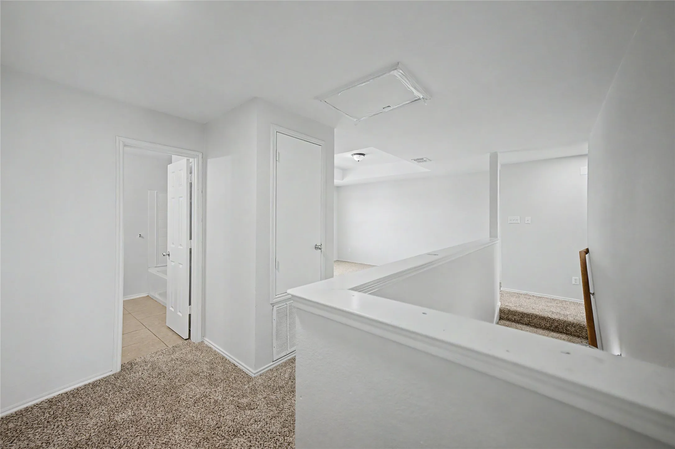 Single Family Residence For Rent in Denton County , 1901 Cliffrose, Little Elm, Texas 75068, 4 Bedroom, 3 Bathroom, 2 Garage spaces, 2,478 Sqft, built in 2005, mls#21336484, Real Estate Agent in Little Elm, Homes For Rent in Denton county, Homes For Rent in Little Elm, Realtor in Little Elm Texas, Real Estate Brokerage Independent Realty Texas, Luminita Cordes Realtor