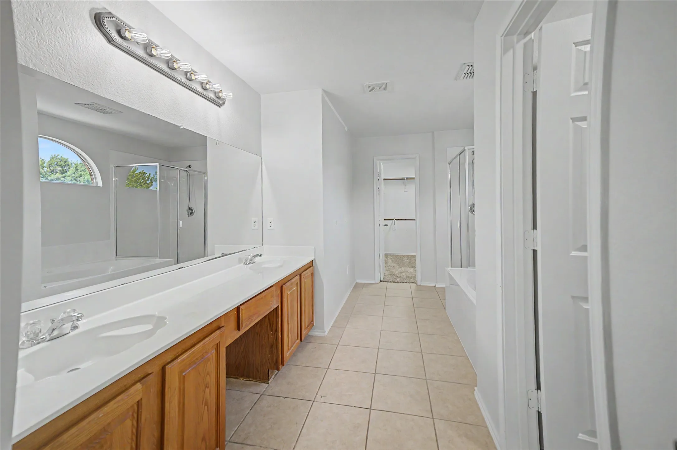 Single Family Residence For Rent in Denton County , 1901 Cliffrose, Little Elm, Texas 75068, 4 Bedroom, 3 Bathroom, 2 Garage spaces, 2,478 Sqft, built in 2005, mls#21336484, Real Estate Agent in Little Elm, Homes For Rent in Denton county, Homes For Rent in Little Elm, Realtor in Little Elm Texas, Real Estate Brokerage Independent Realty Texas, Luminita Cordes Realtor