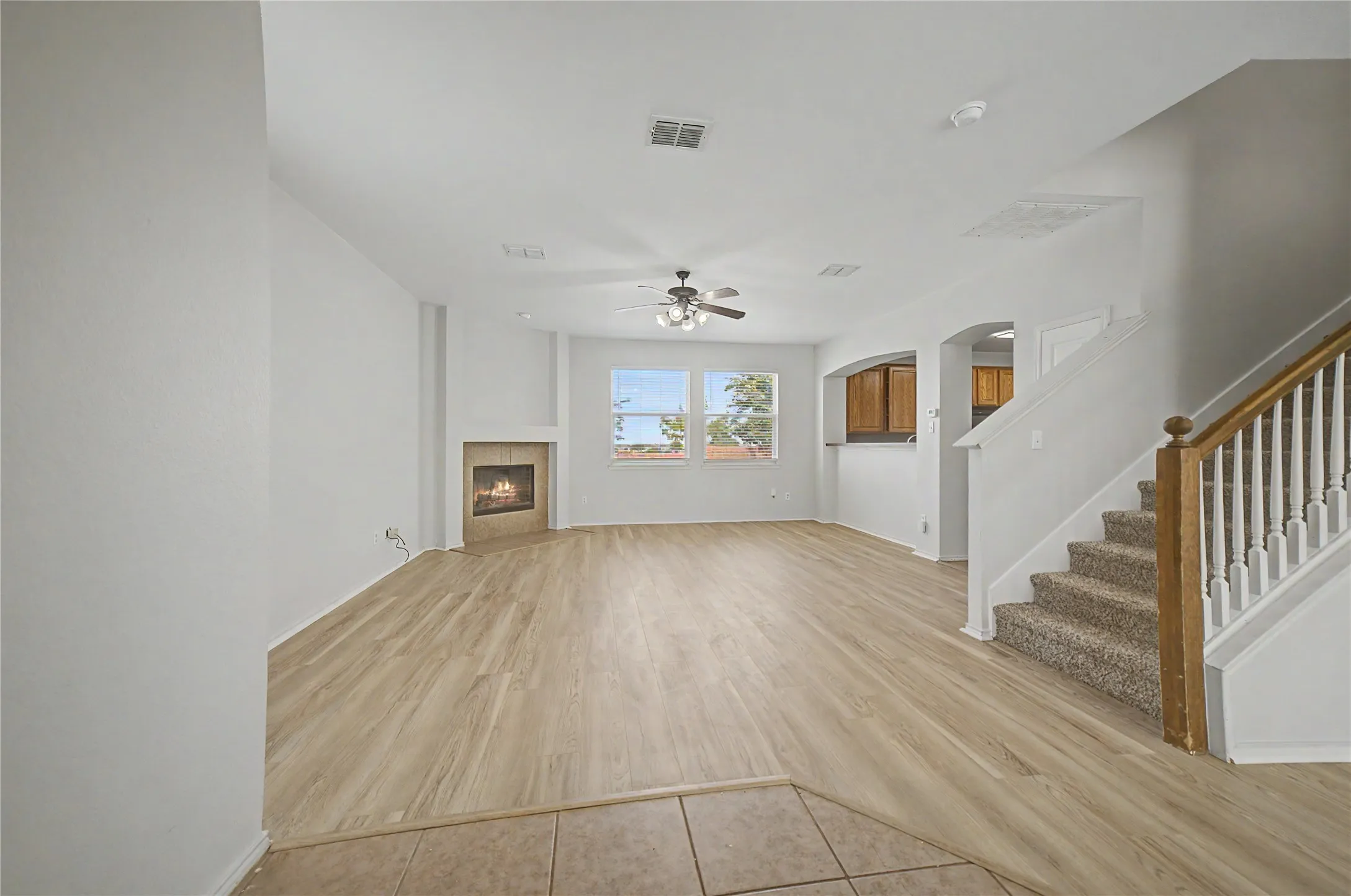 Single Family Residence For Rent in Denton County , 1901 Cliffrose, Little Elm, Texas 75068, 4 Bedroom, 3 Bathroom, 2 Garage spaces, 2,478 Sqft, built in 2005, mls#21336484, Real Estate Agent in Little Elm, Homes For Rent in Denton county, Homes For Rent in Little Elm, Realtor in Little Elm Texas, Real Estate Brokerage Independent Realty Texas, Luminita Cordes Realtor