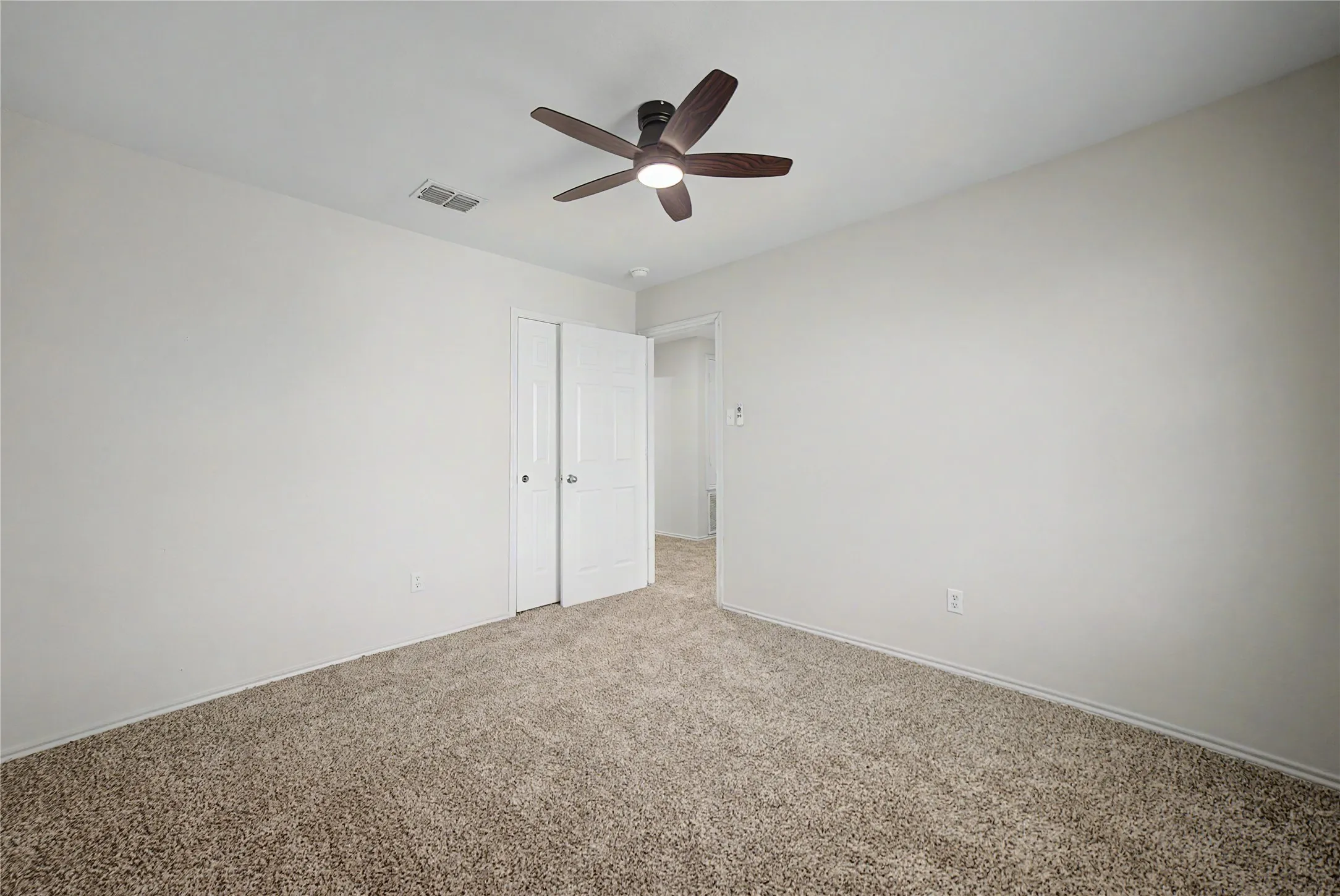 Single Family Residence For Rent in Denton County , 1901 Cliffrose, Little Elm, Texas 75068, 4 Bedroom, 3 Bathroom, 2 Garage spaces, 2,478 Sqft, built in 2005, mls#21336484, Real Estate Agent in Little Elm, Homes For Rent in Denton county, Homes For Rent in Little Elm, Realtor in Little Elm Texas, Real Estate Brokerage Independent Realty Texas, Luminita Cordes Realtor