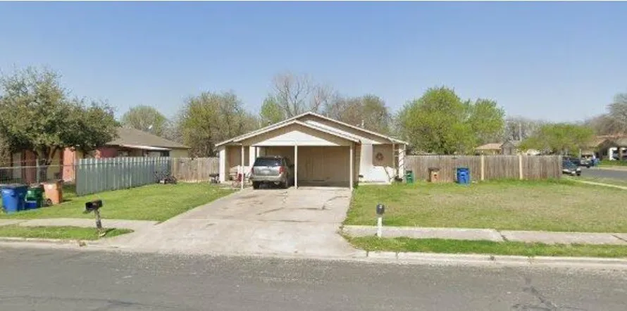 Duplex For Rent in Travis County , 6918 Wentworth Drive B, Austin, Texas 78724, 2 Bedrooms, 1 Bathroom, Garage spaces, 1,826 Sqft, built in 1984, Price $1,250, mls#21320126, Real Estate Agent in Austin, Homes For Rent in Travis county, Homes For Rent in Austin, Realtor in Austin Texas, Real Estate Brokerage Independent Realty Texas, Luminita Cordes Realtor