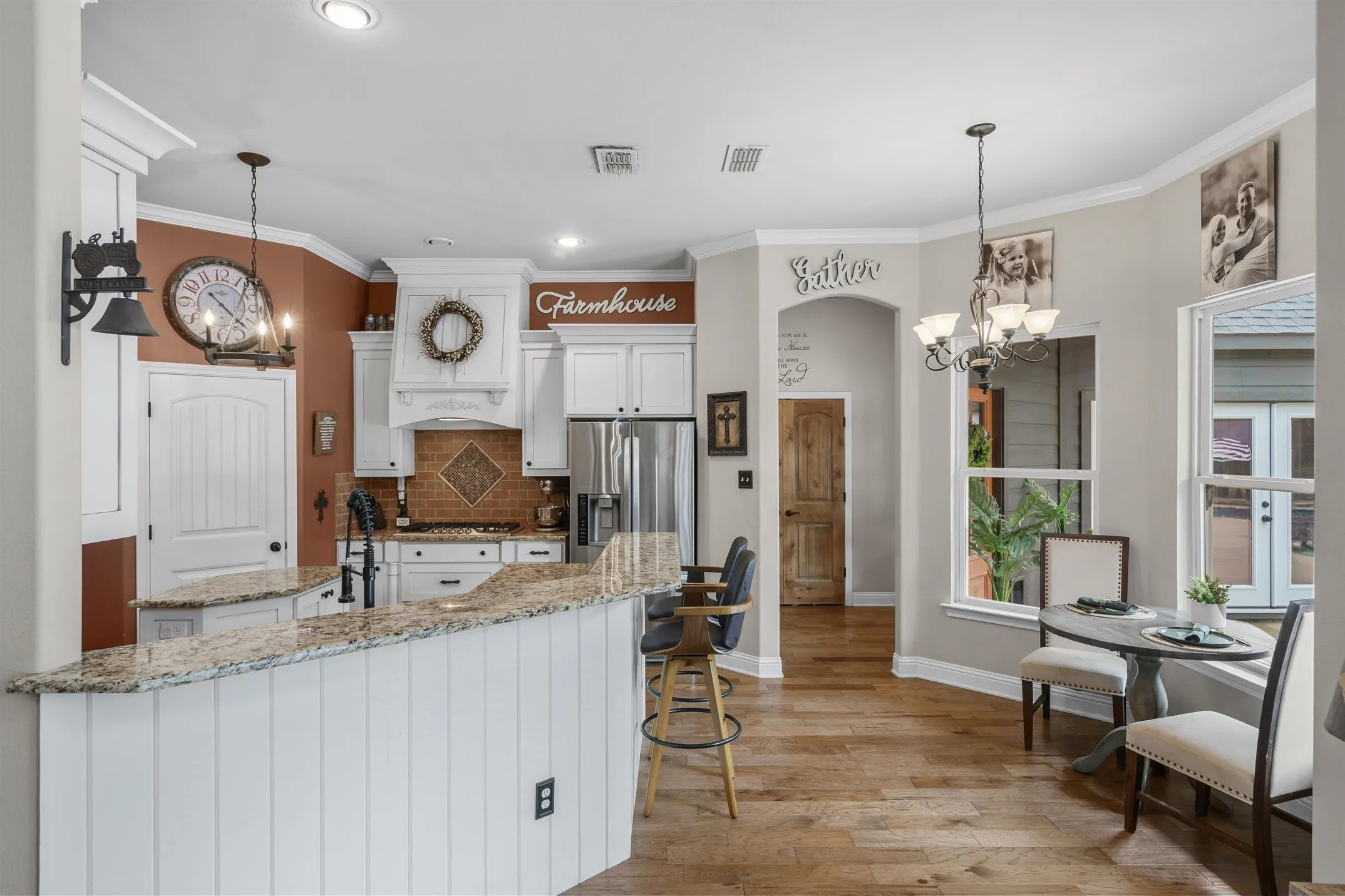 Single Family Residence For Sale in Van Zandt County , 11088 State Highway 19, Edgewood, Texas 75117, 4 Bedrooms, 3 Bathrooms, 2 Garage spaces, 3,520 Sqft, built in 2016, Price $1,200,000, mls#21336477, Real Estate Agent in Edgewood, Homes For Sale in Van Zandt county, Homes For Sale in Edgewood, Realtor in Edgewood Texas, Real Estate Brokerage Independent Realty Texas, Luminita Cordes Realtor