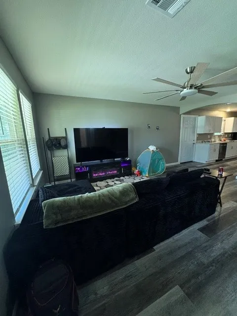 Single Family Residence For Sale in Hunt County , 301 Indian Oaks Trail, West Tawakoni, Texas 75474, 3 Bedrooms, 2 Bathrooms, 1 Garage spaces, 1,220 Sqft, built in 2022, Price $199,000, mls#21336426, Real Estate Agent in West Tawakoni, Homes For Sale in Hunt county, Homes For Sale in West Tawakoni, Realtor in West Tawakoni Texas, Real Estate Brokerage Independent Realty Texas, Luminita Cordes Realtor