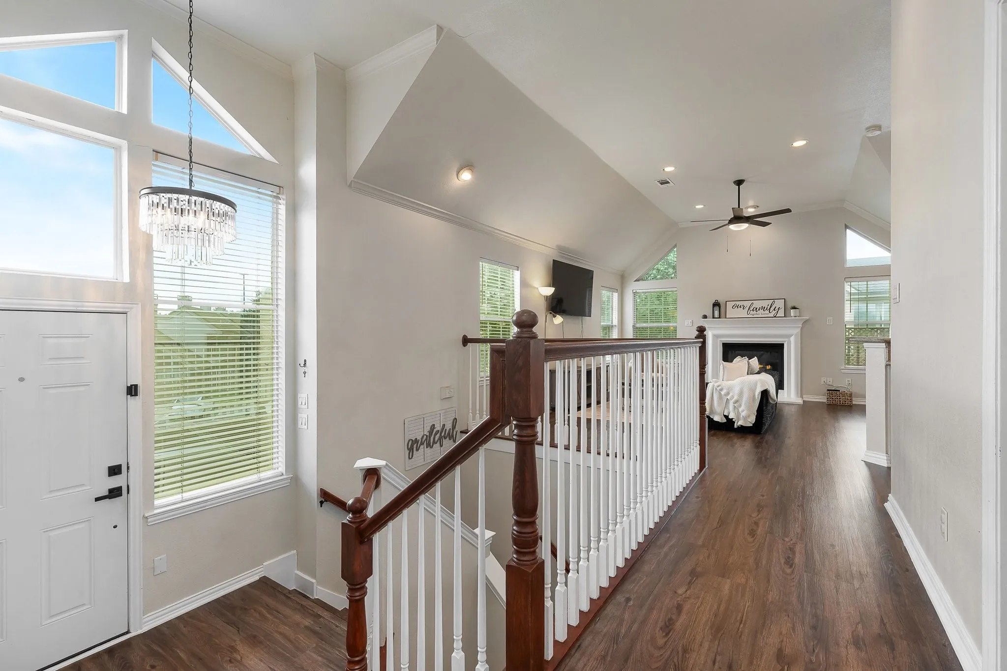 Condominium For Sale in Collin County , 18240 Midway Road 1301, Dallas, Texas 75287, 3 Bedroom, 3 Bathroom, 2 Garage spaces, 1,703 Sqft, built in 1997, mls#21336349, Real Estate Agent in Dallas, Homes For Sale in Collin county, Homes For Sale in Dallas, Realtor in Dallas Texas, Real Estate Brokerage Independent Realty Texas, Luminita Cordes Realtor